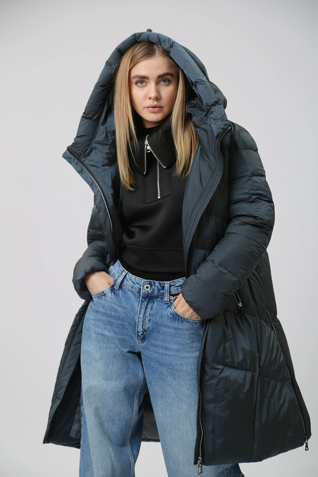 CR1811F23 пальто утеплённое marc cony 