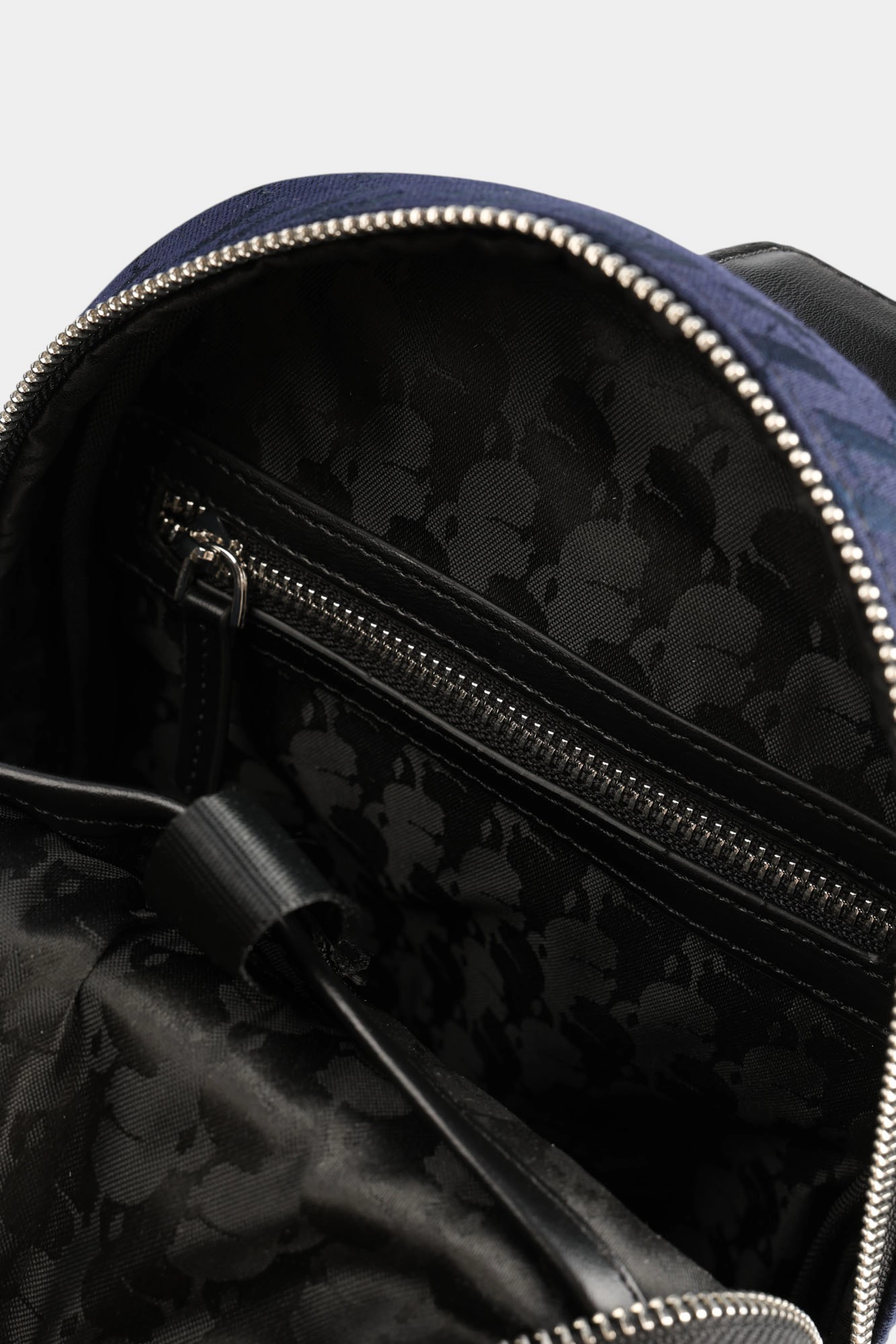 554115_805920 Сумка Karl Lagerfeld Синий