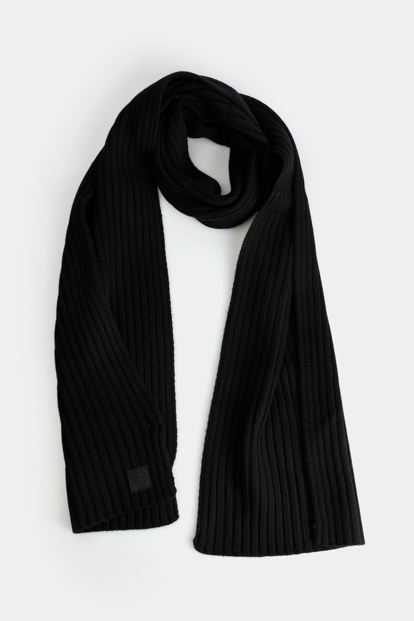 30048606_10020602 Набор шапка и шарф Strellson Черный