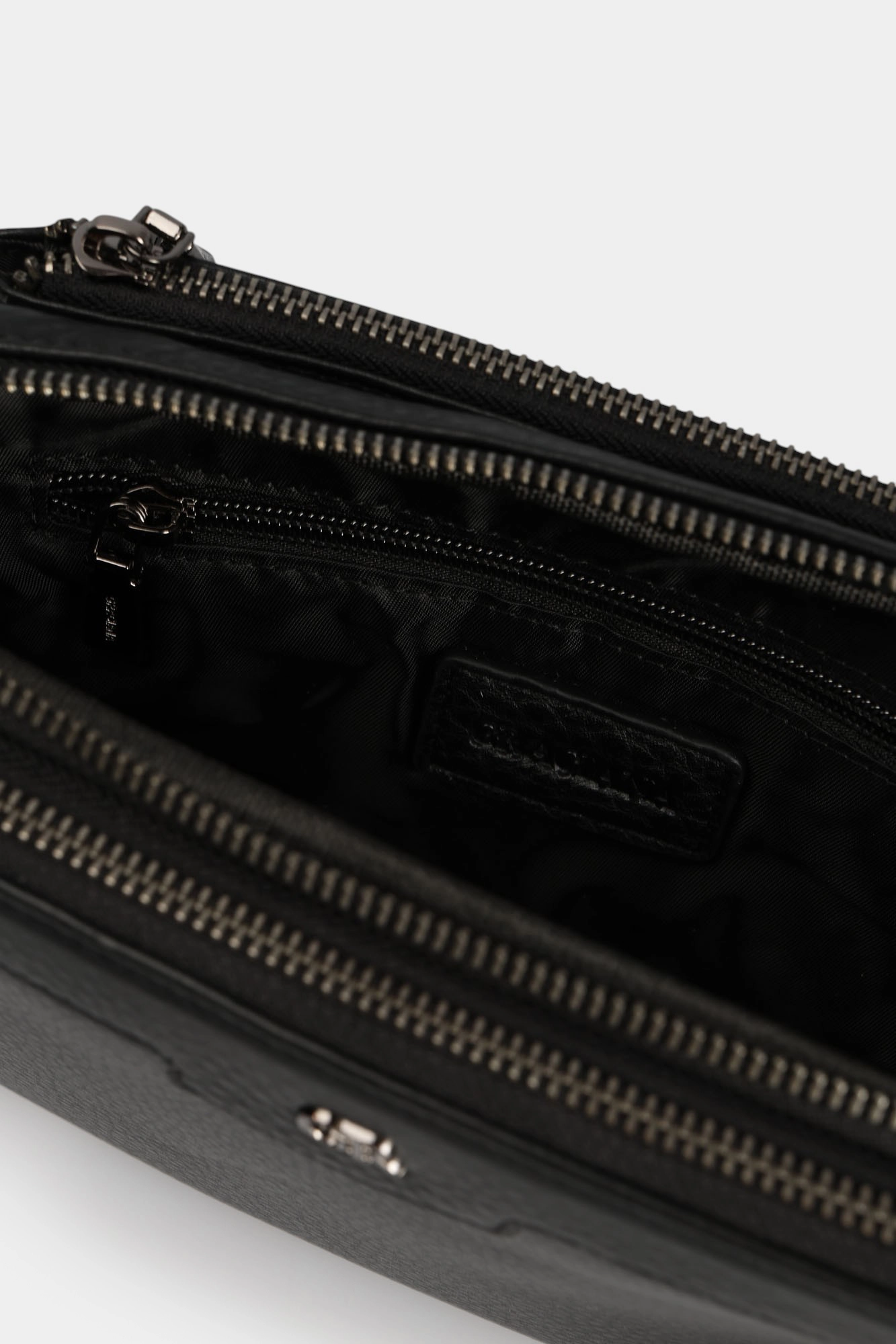 LP45-4935-1 Барсетка Graciana Черный