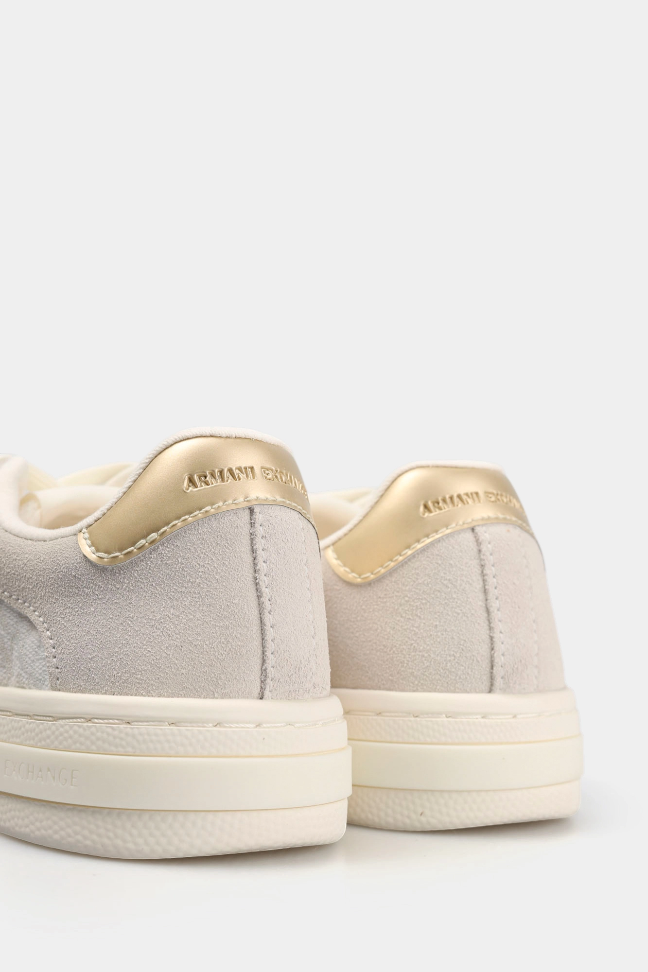 XW002783_AF25162 Кеды Armani Exchange Белый