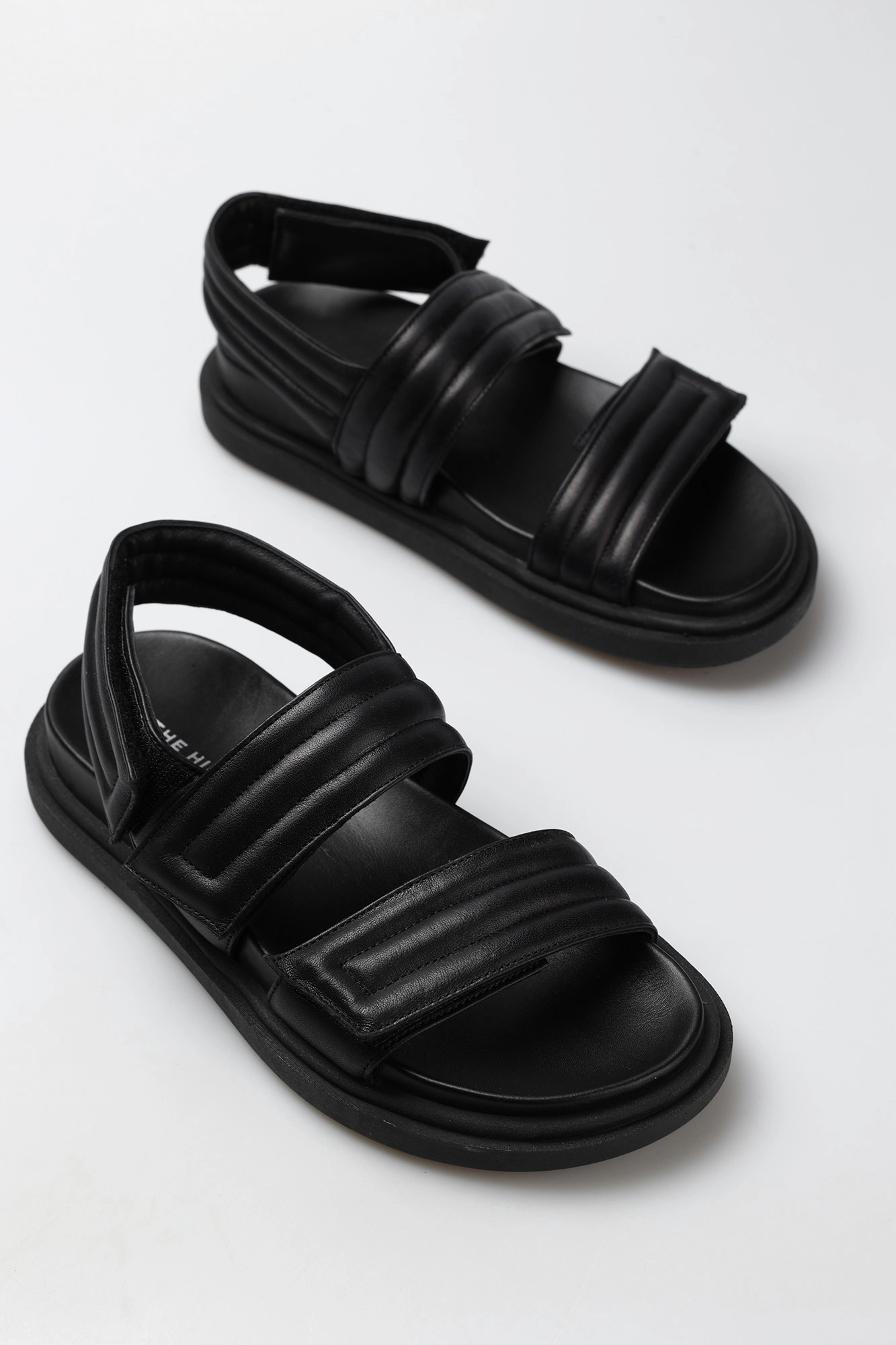 22-2136-50 Сандалии The Hills Черный