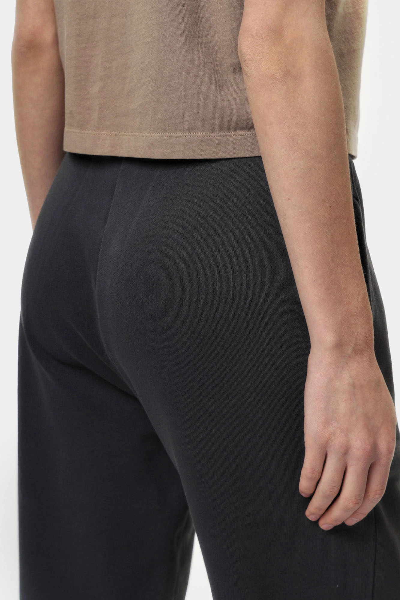 J20J224989 брюки спортивные calvin klein jeans 