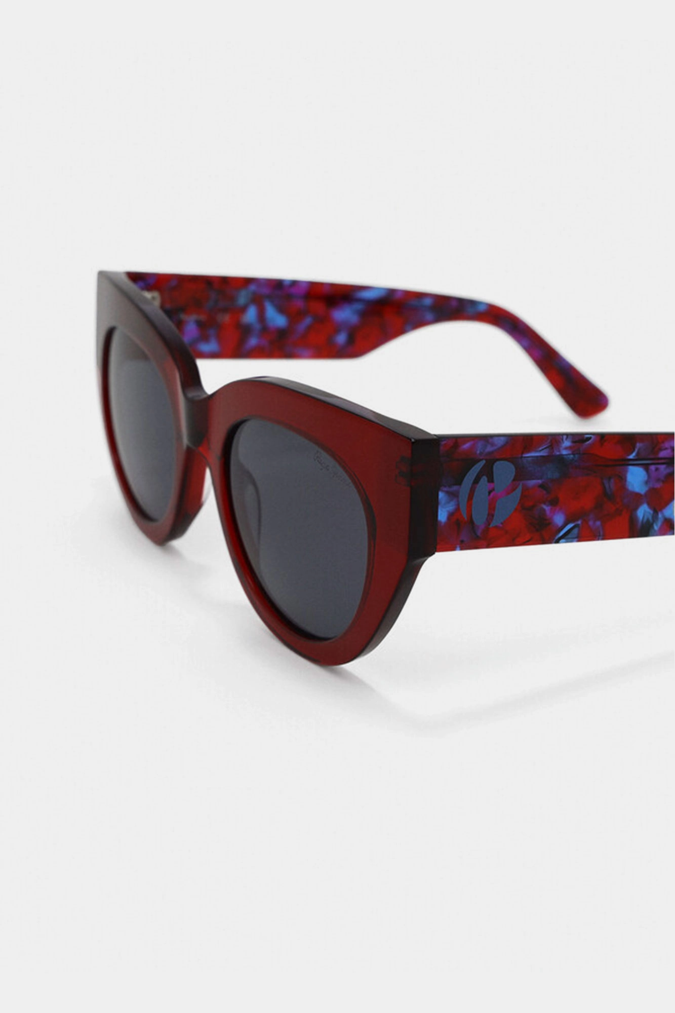 PJ7423 Очки солнцезащитные в комплекте с футляром Pepe Jeans