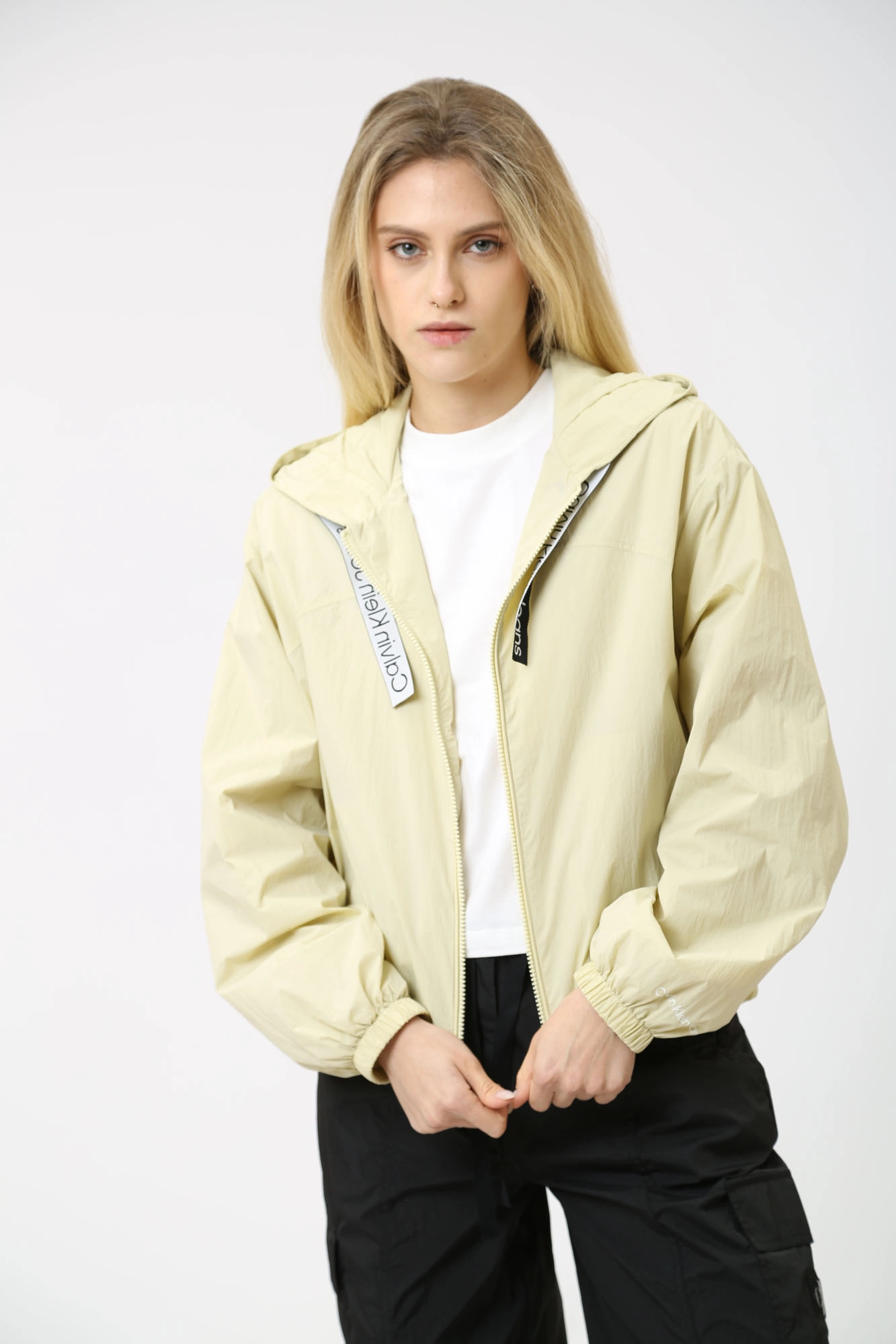 J20J223353 куртка  calvin klein jeans 