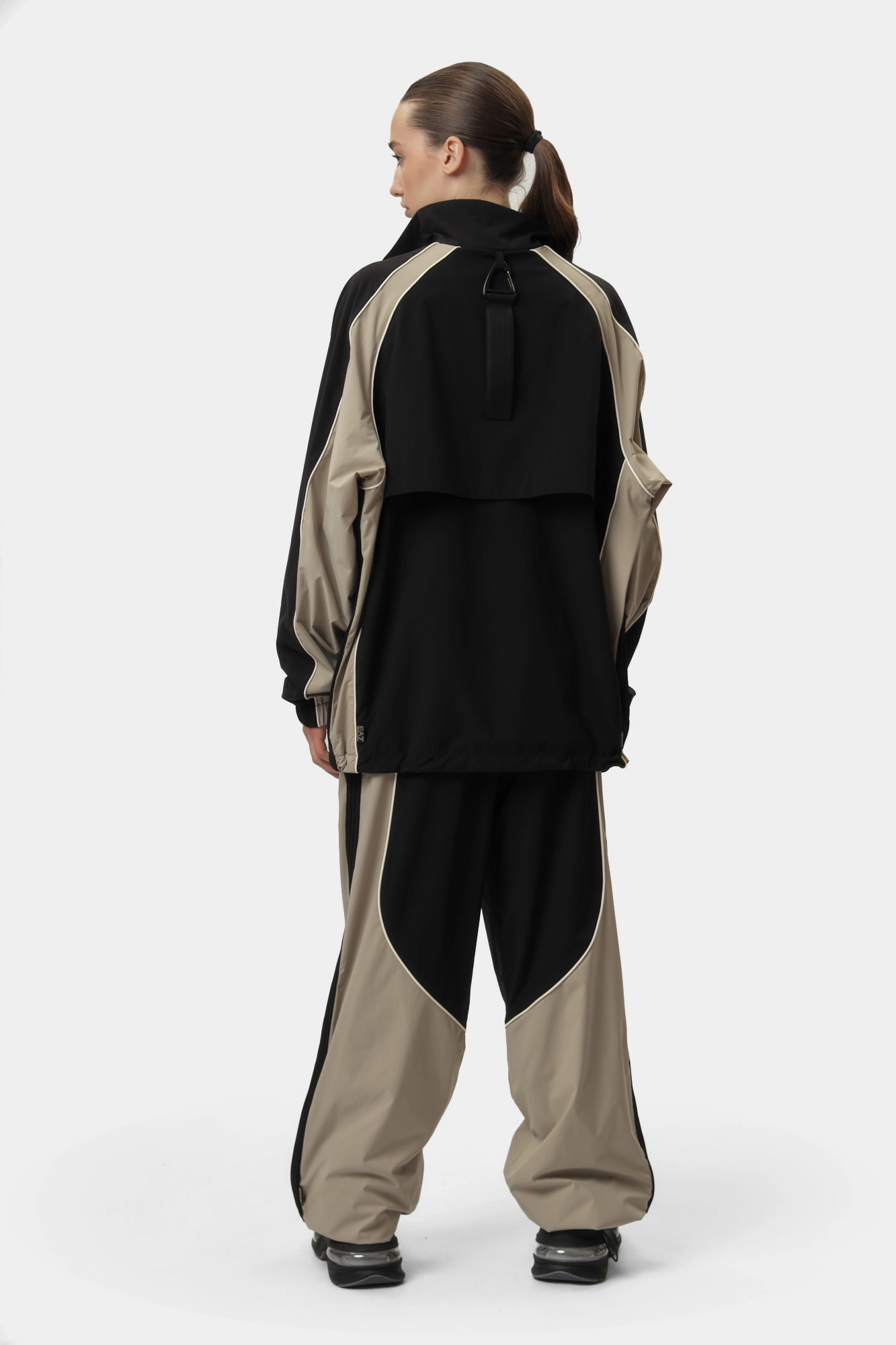 7X000086_AF14333 ветровка ea7