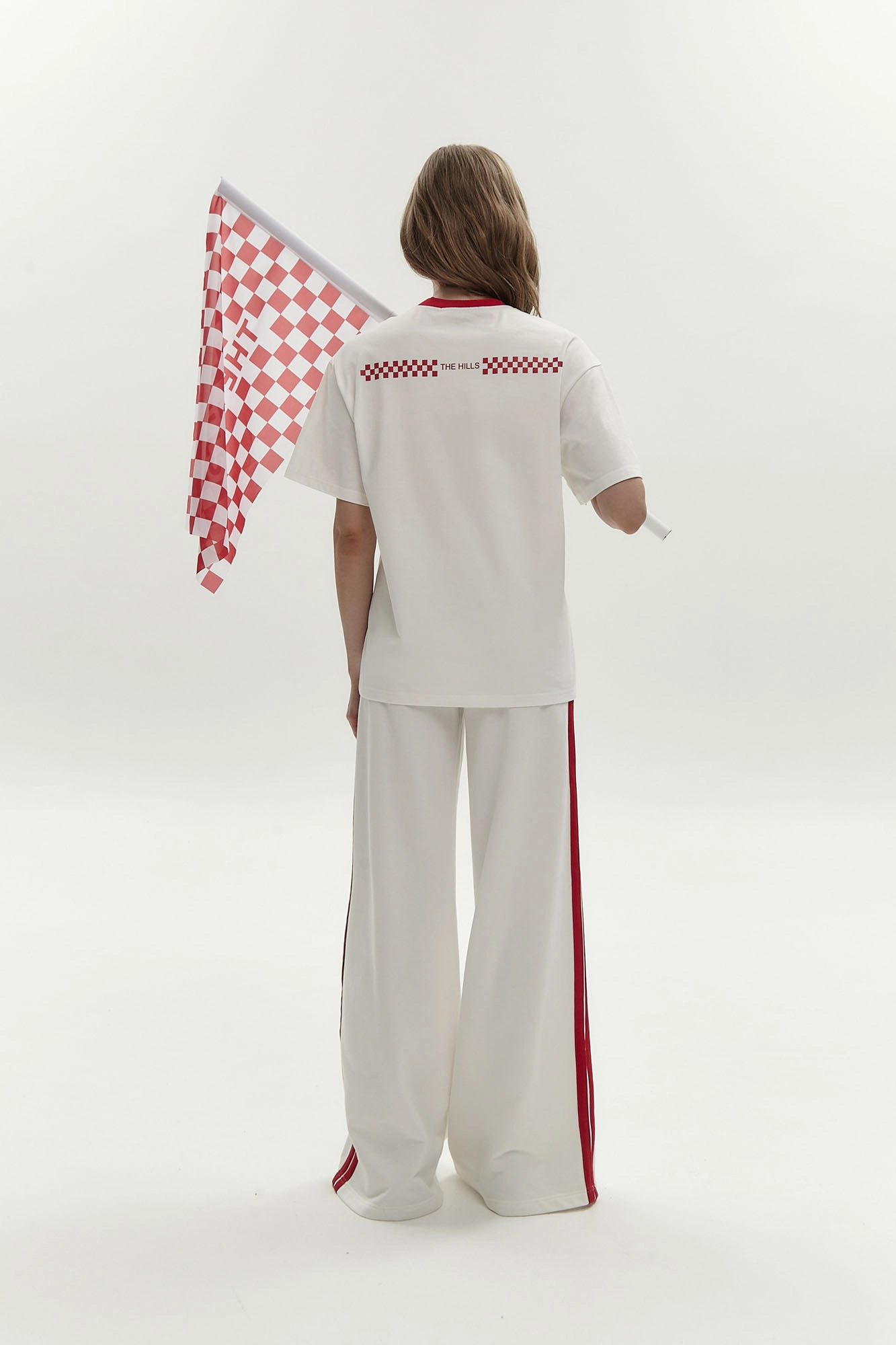 W-242-THT-22-0028 футболка the hills 