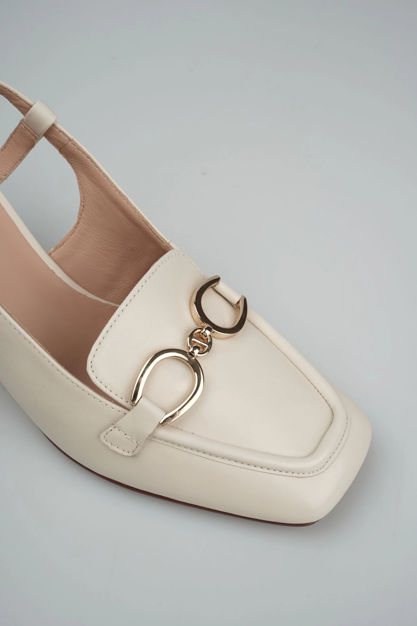 D55D1A000TUC Слингбэки Geox Бежевый