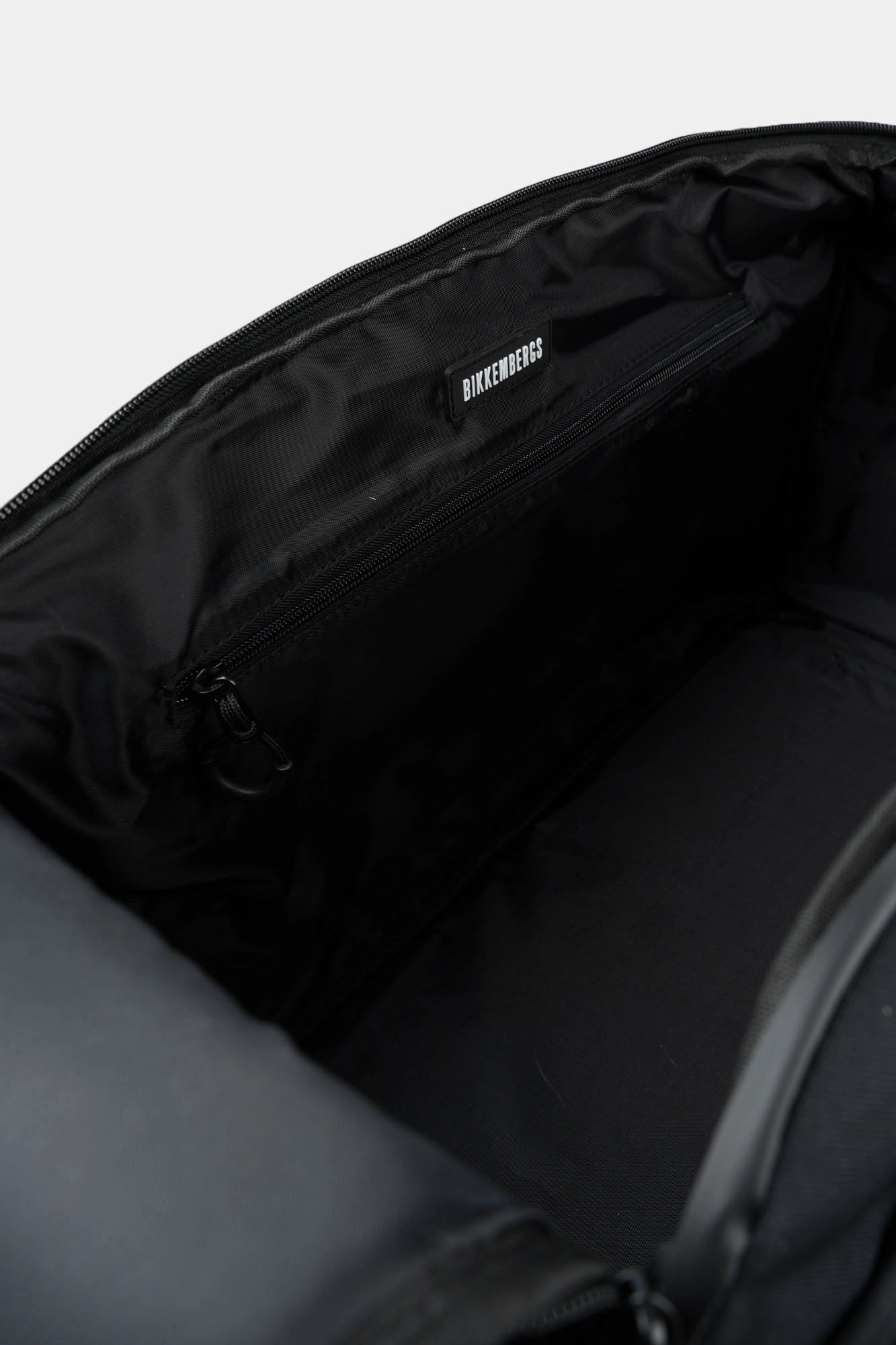 BKBR00533T Сумка дорожная Bikkembergs Черный