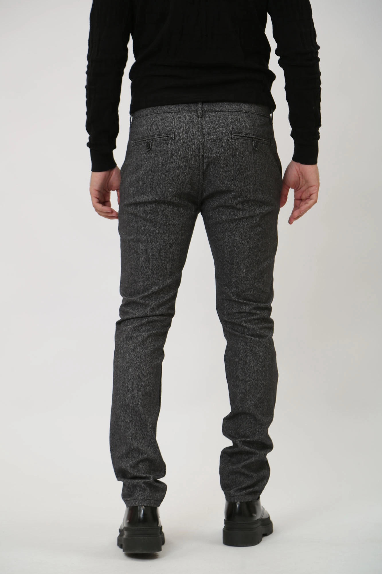 534806_255835 Брюки чиносы Karl Lagerfeld Черный