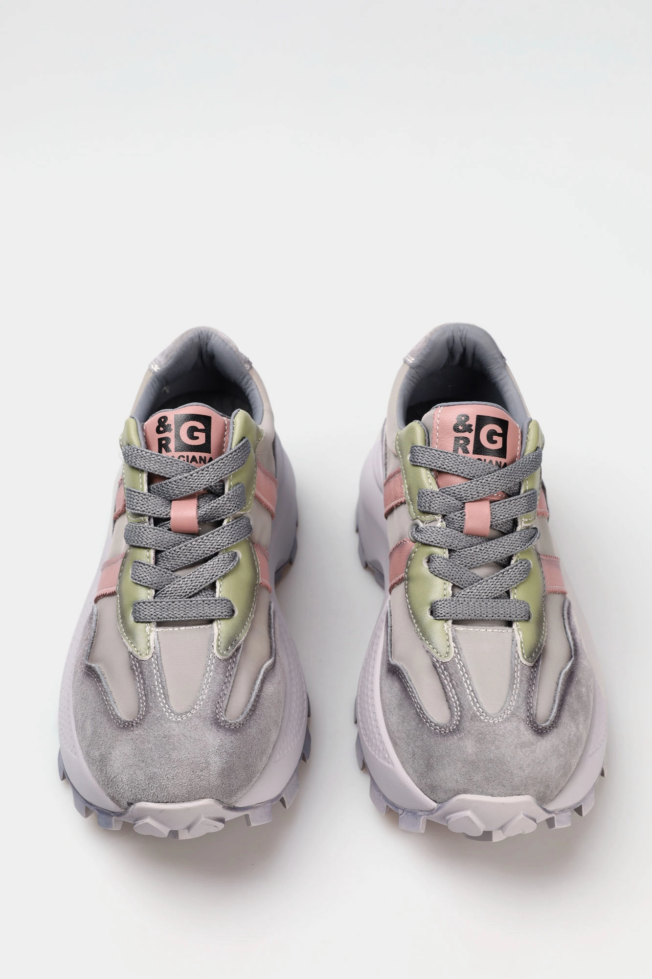 S8-8516 Кроссовки Graciana Серый