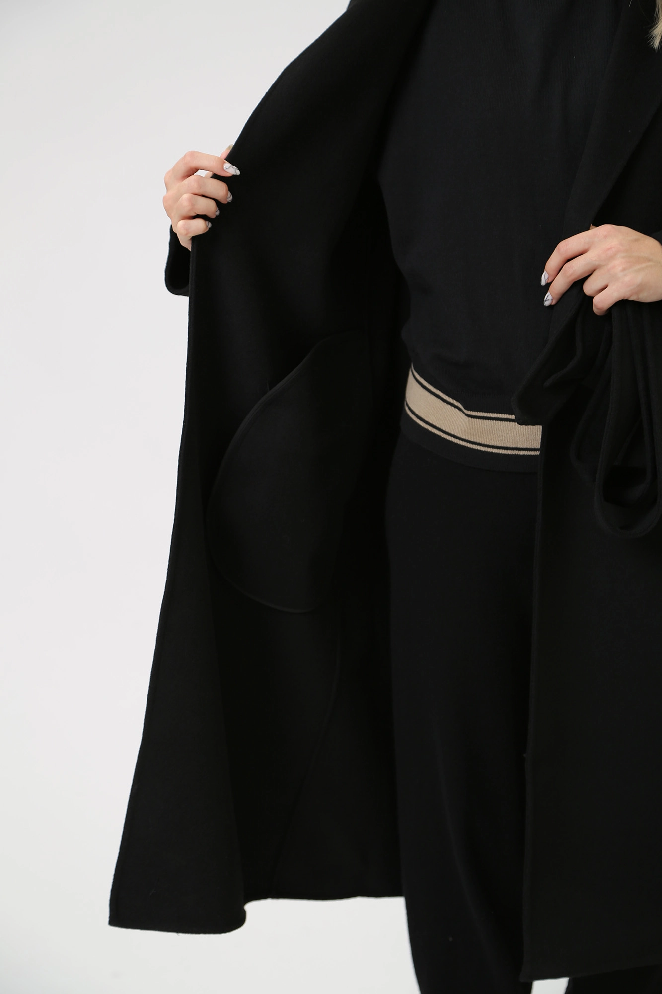 6RYL22_YN4PZ пальто armani exchange 