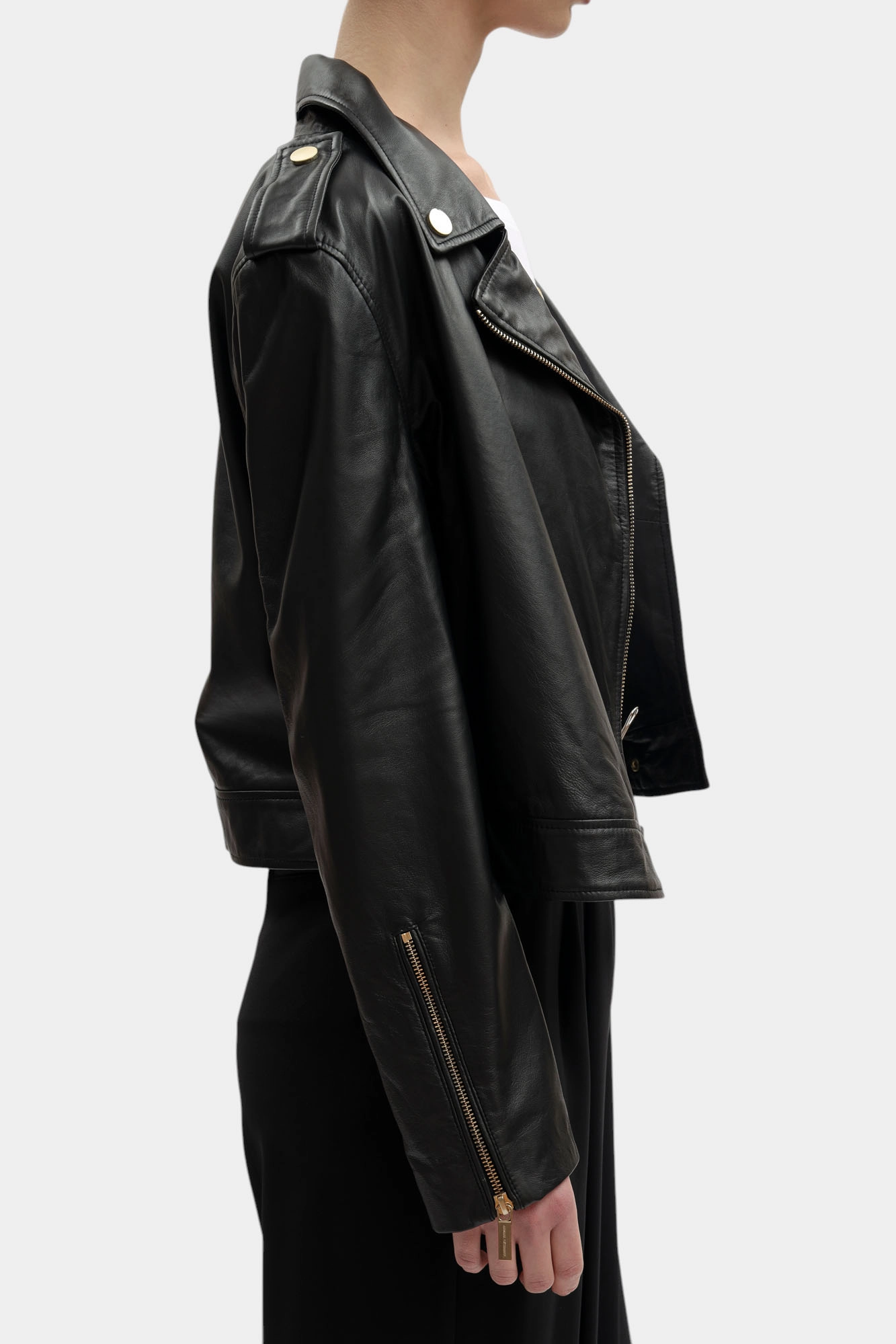 XW001924_AF25817 куртка кожаная armani exchange 