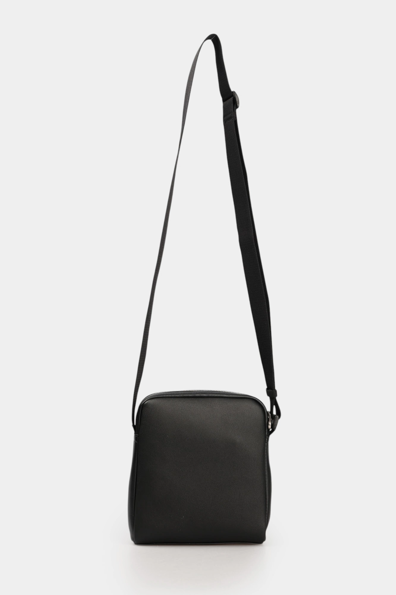 LV04G3014G Сумка Calvin Klein Jeans Черный