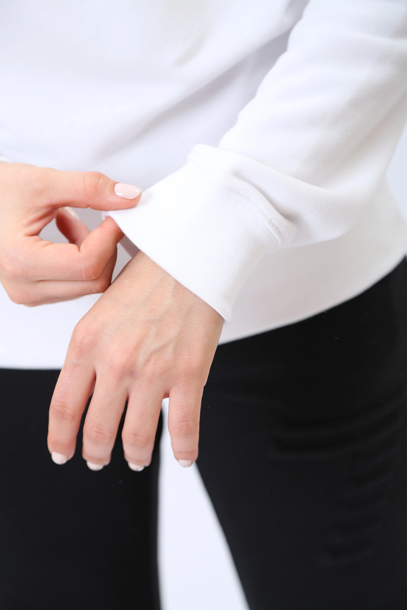 3RTM45_TJKTZ свитшот ea7 