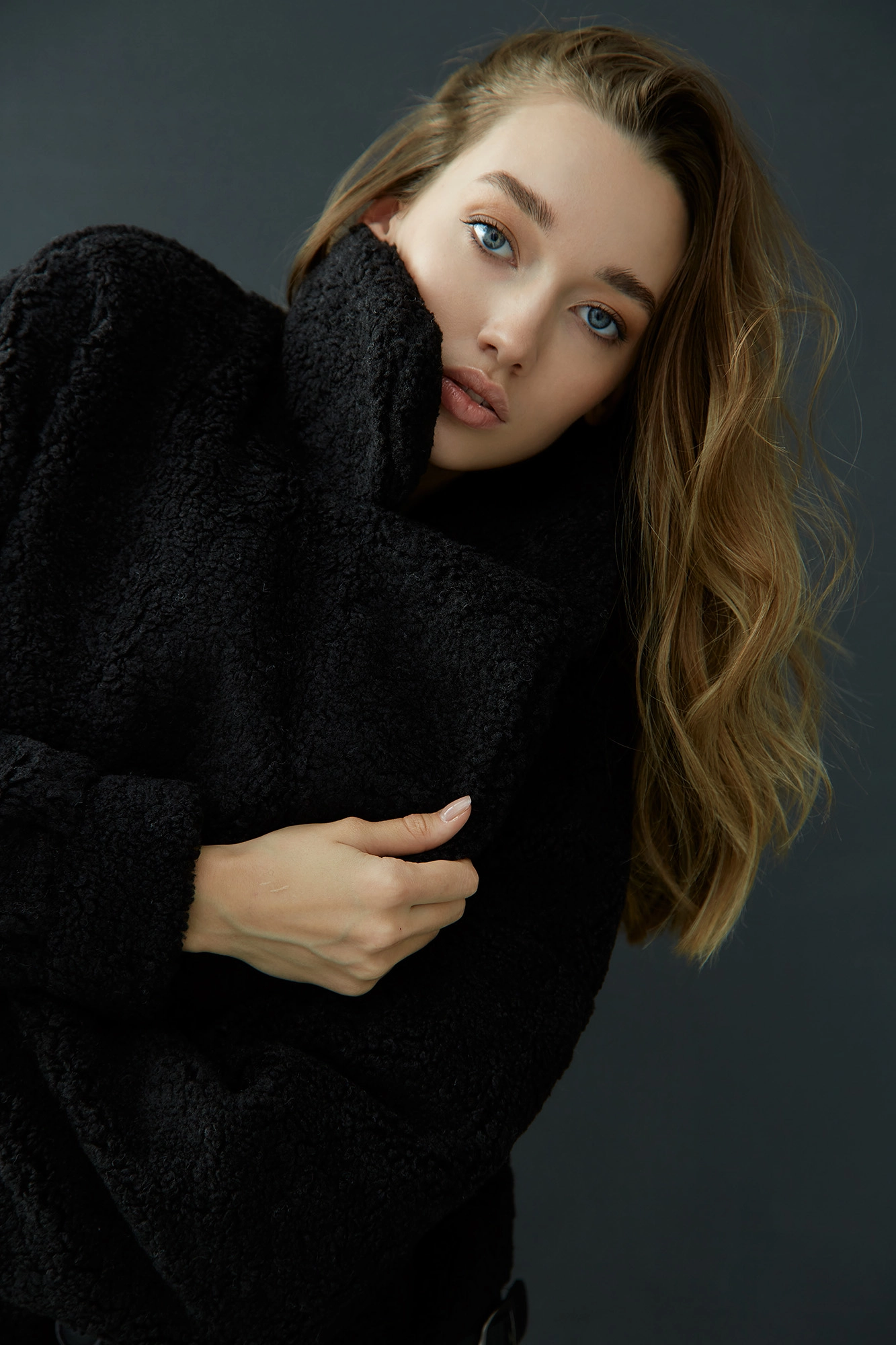 W-232-ZM-988К шуба the hills 