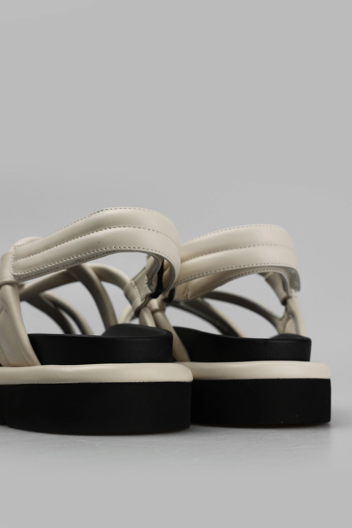 207-Y2 Сандалии Graciana Молочный