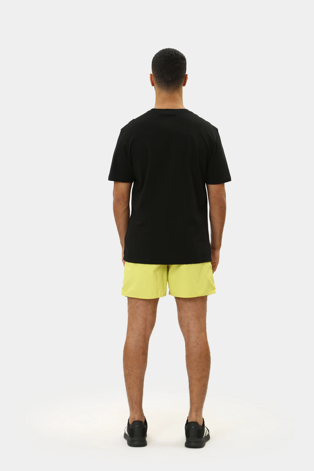 953020_4R642 Шорты плавательные Armani Exchange Желтый