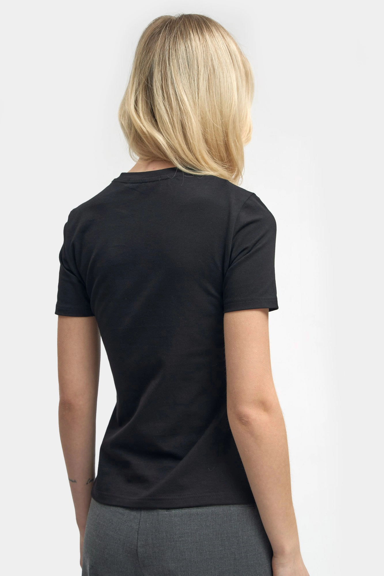 W-261-P-22-1708 футболка the hills 