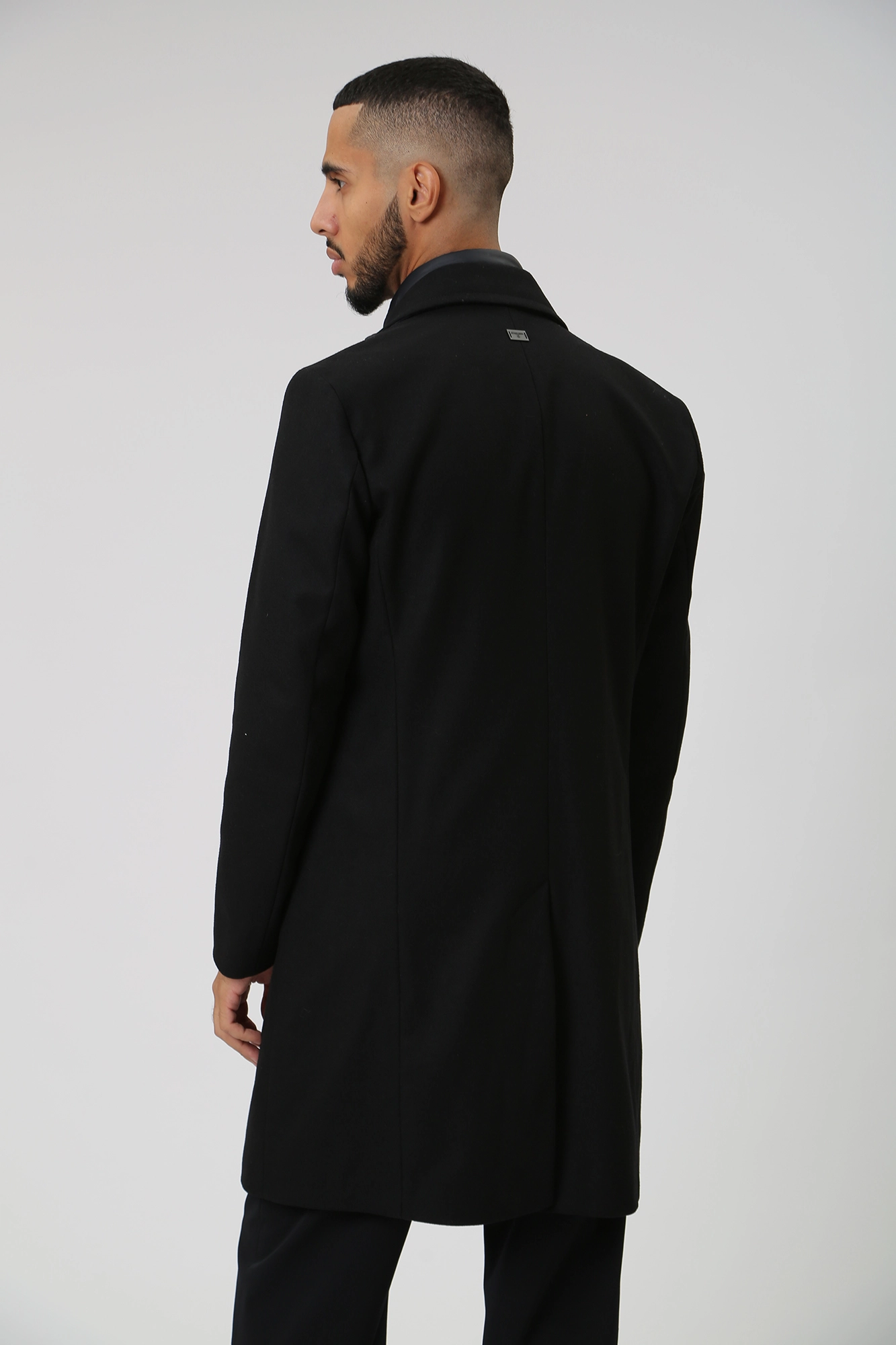 30039143_10016436 Пальто Strellson Черный