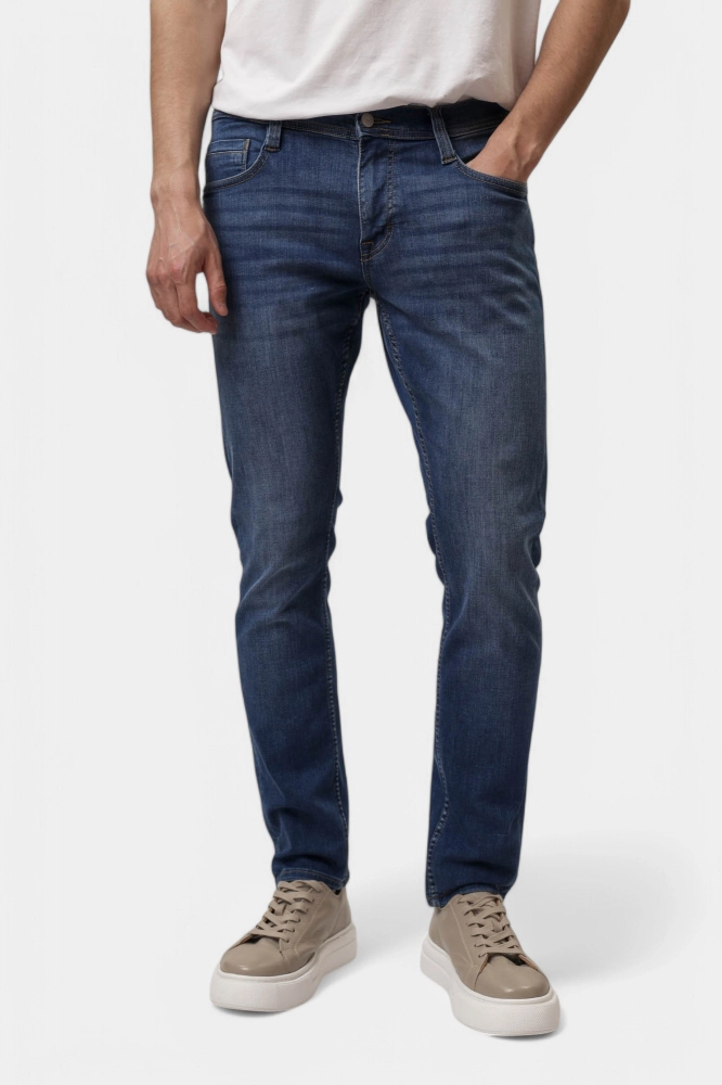 Футболка The Hills  Черный