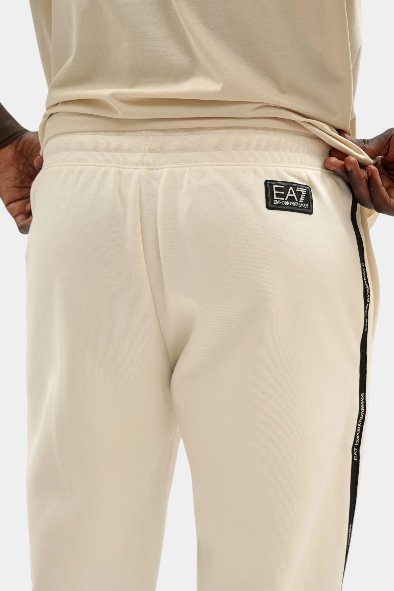 7M000974_AF10377 Брюки спортивные EA7 Бежевый