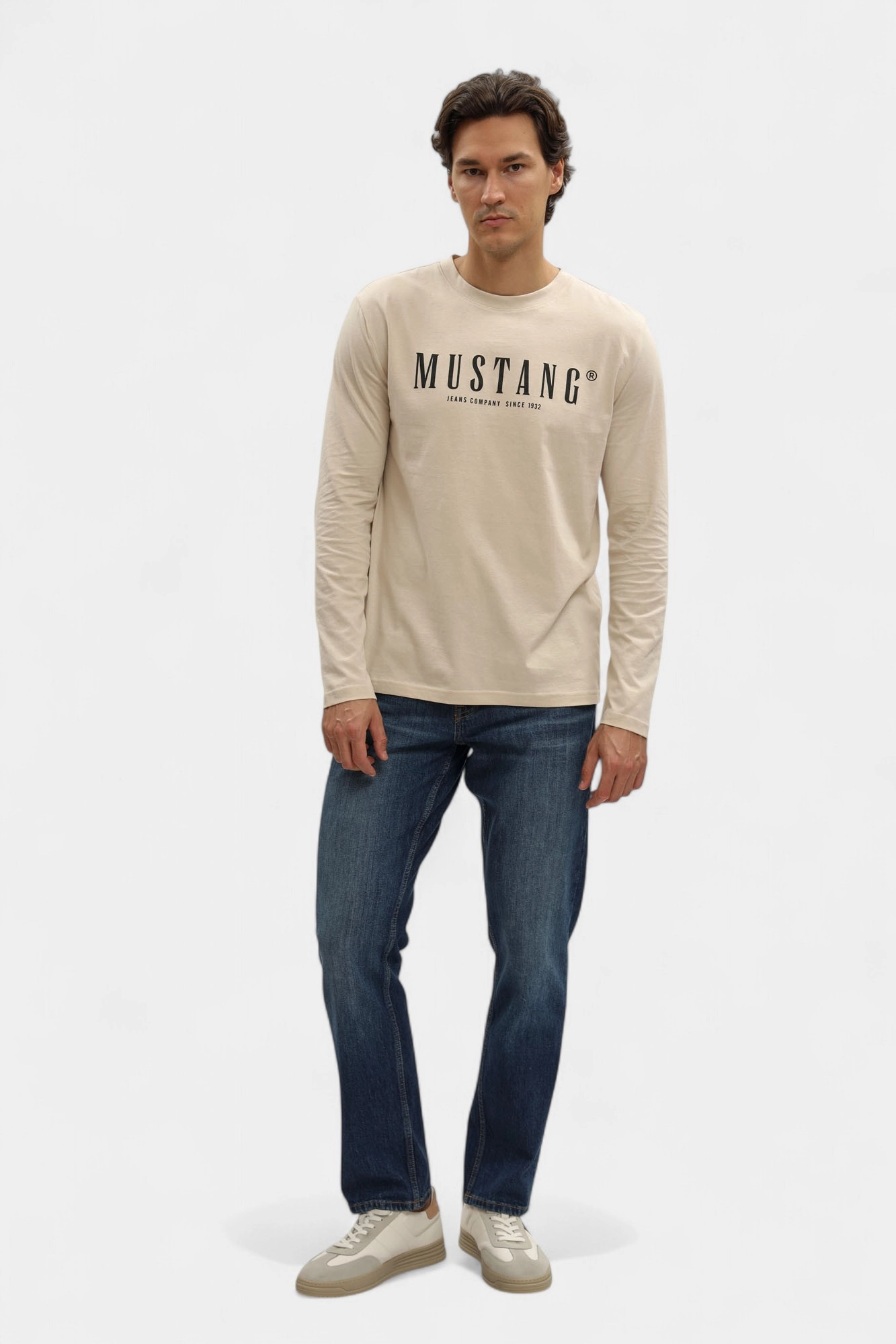1016873 Лонгслив Mustang Бежевый