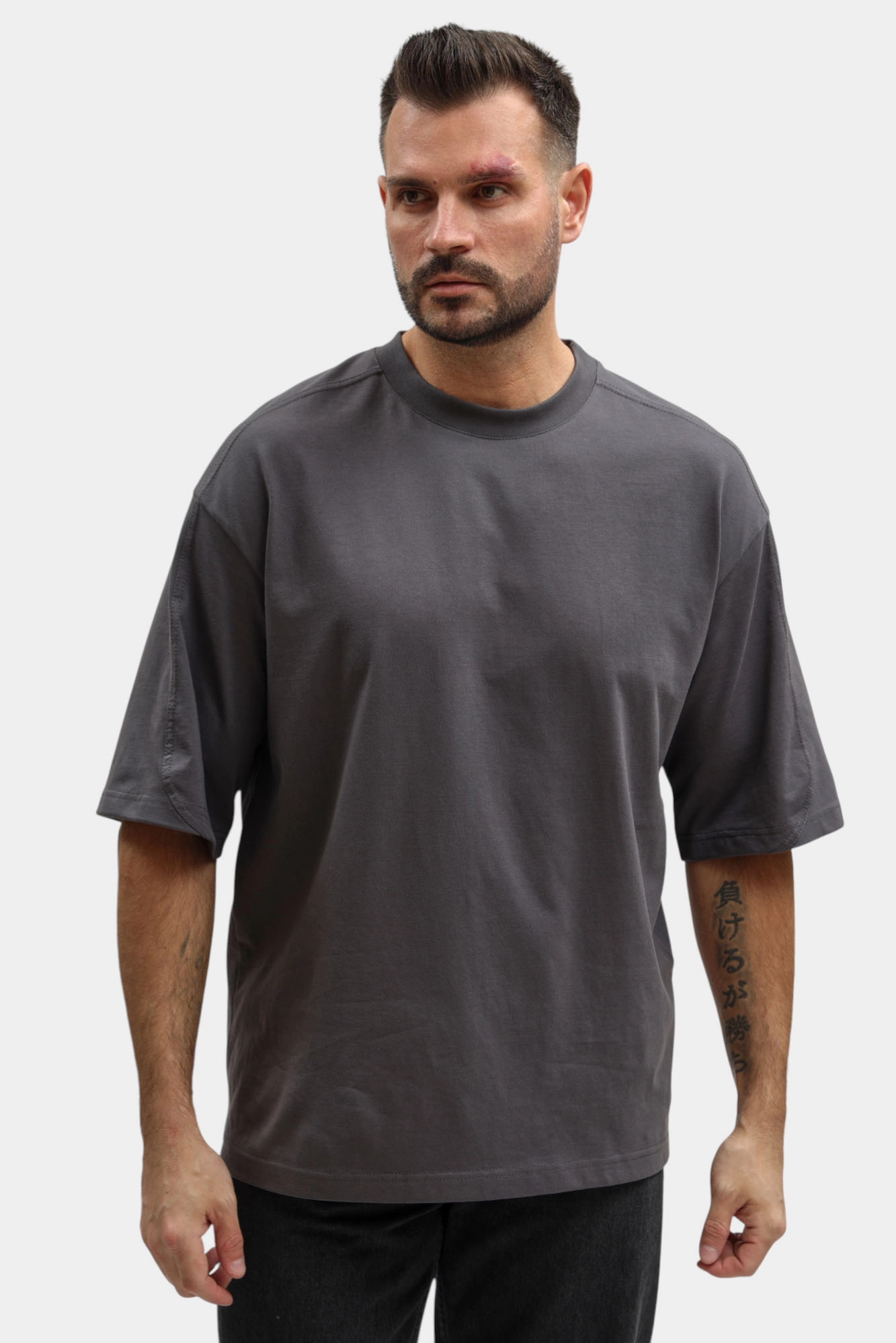 M-261-P-22-1405 Футболка The Hills Серый