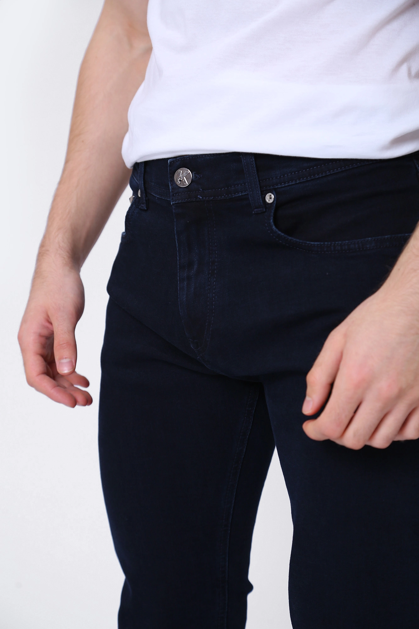 524830_26584 Джинсы Karl Lagerfeld Синий