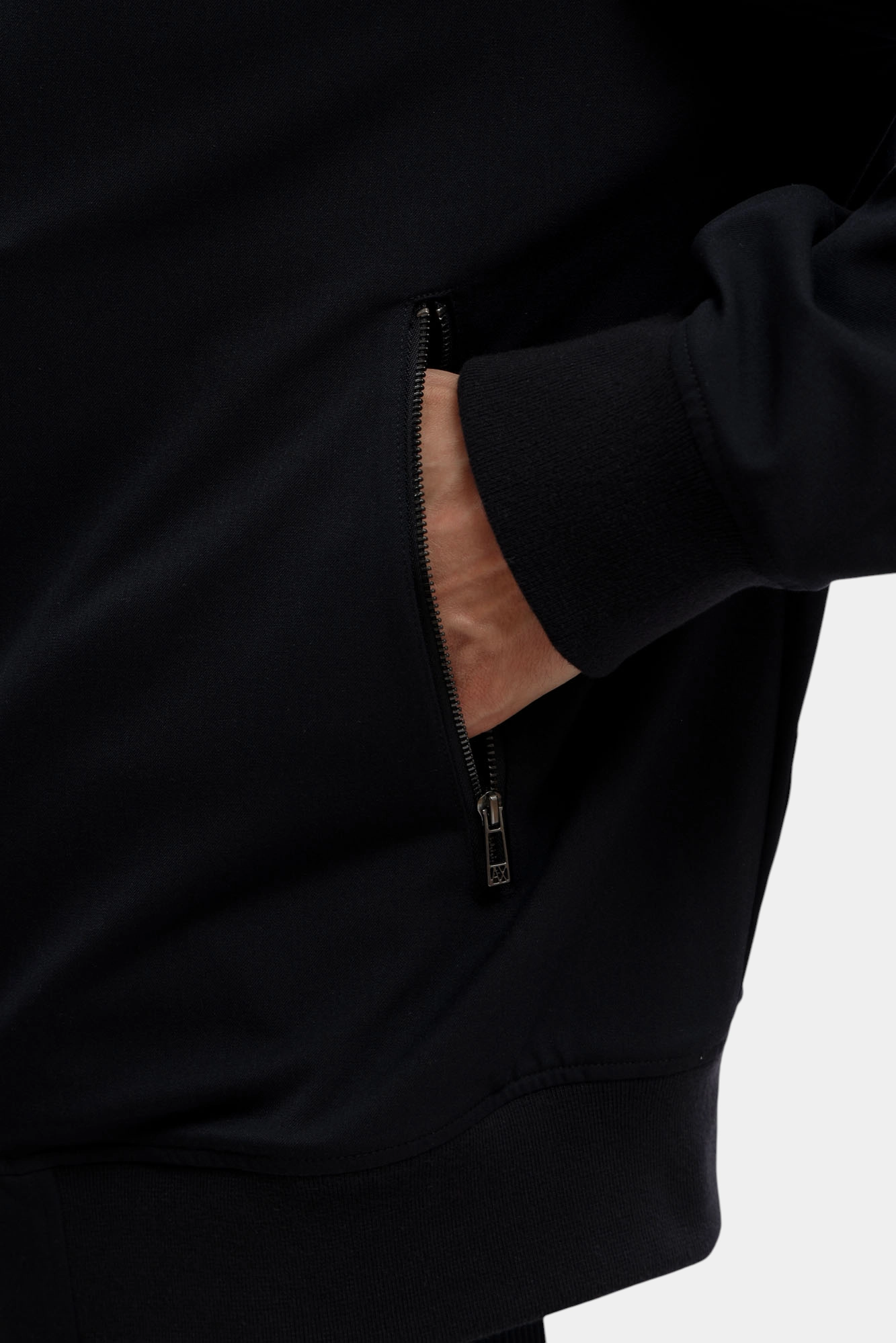 XM002874_AF25462 Бомбер Armani Exchange Синий