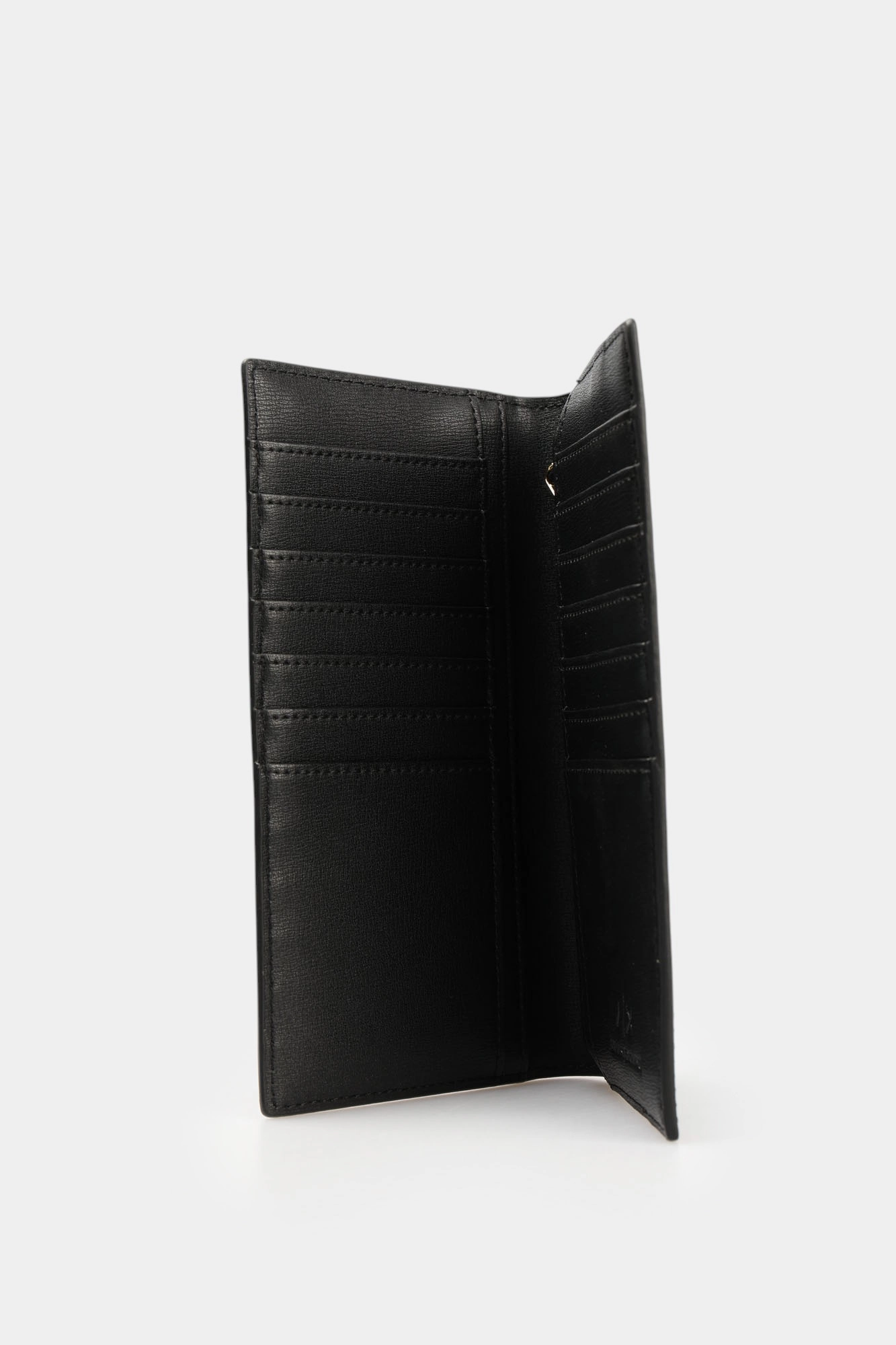 XW001594_AF13672 Кошелек Armani Exchange Черный