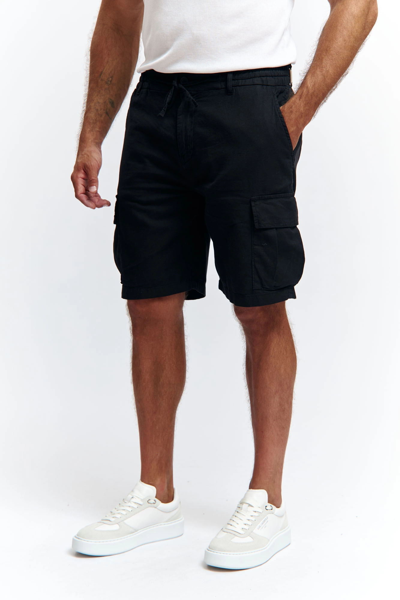 VM-OMA-55-448 Шорты льняные Van Mich Черный