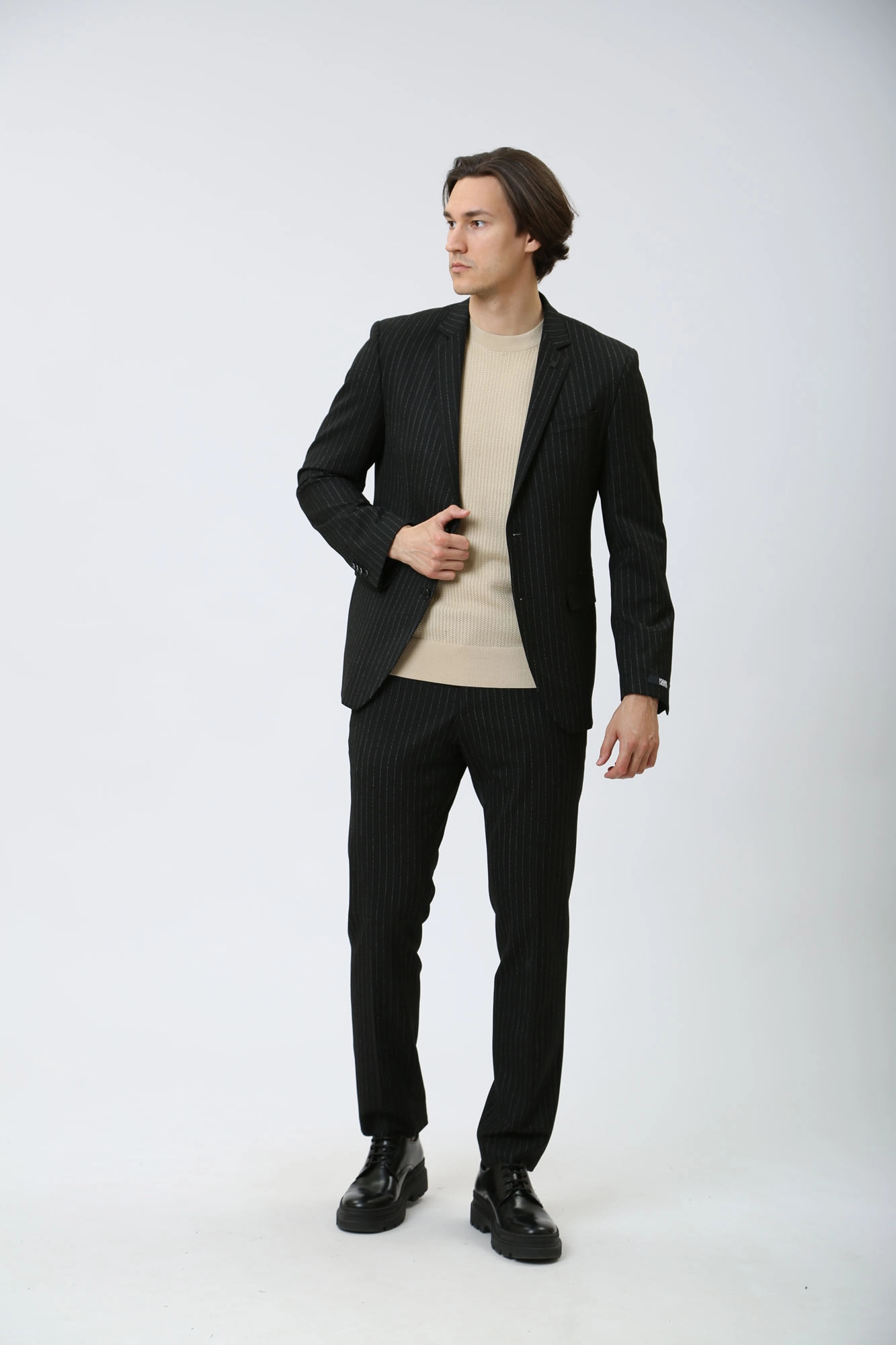 541003_105200 Костюм классический Karl Lagerfeld Черный