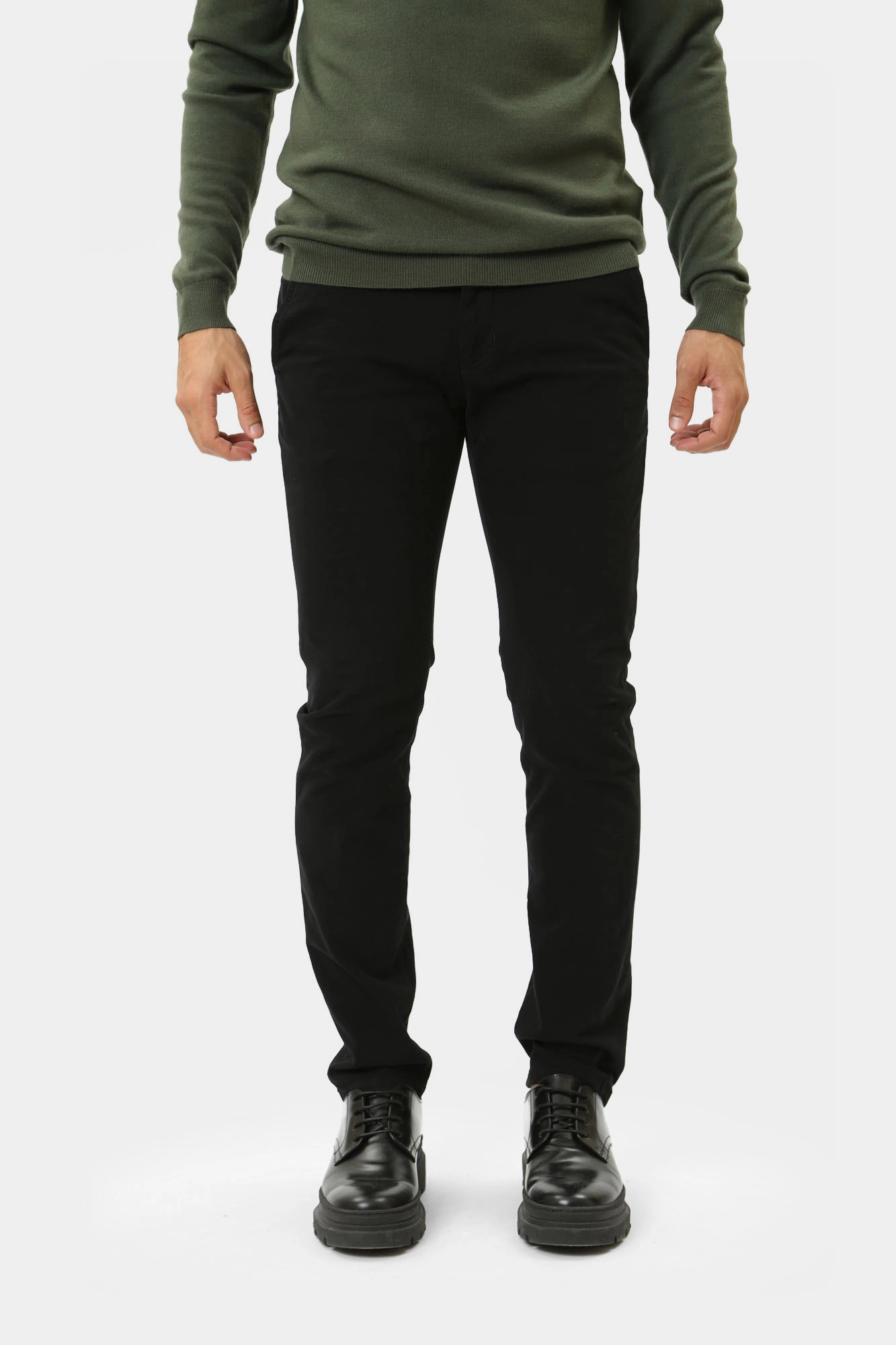 544825_255835 Брюки чиносы Karl Lagerfeld Черный