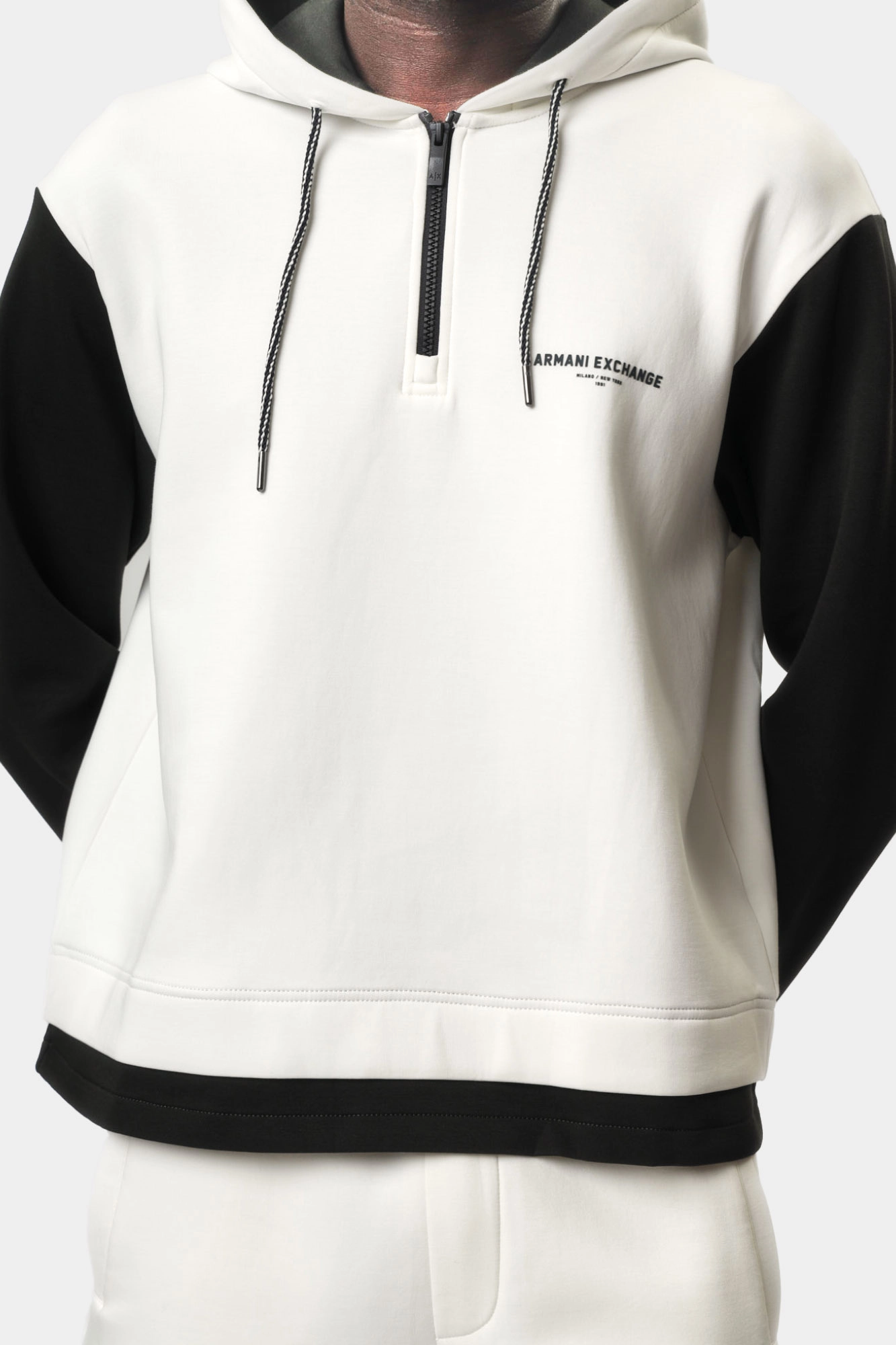 XM000291_AF10818 Худи Armani Exchange 