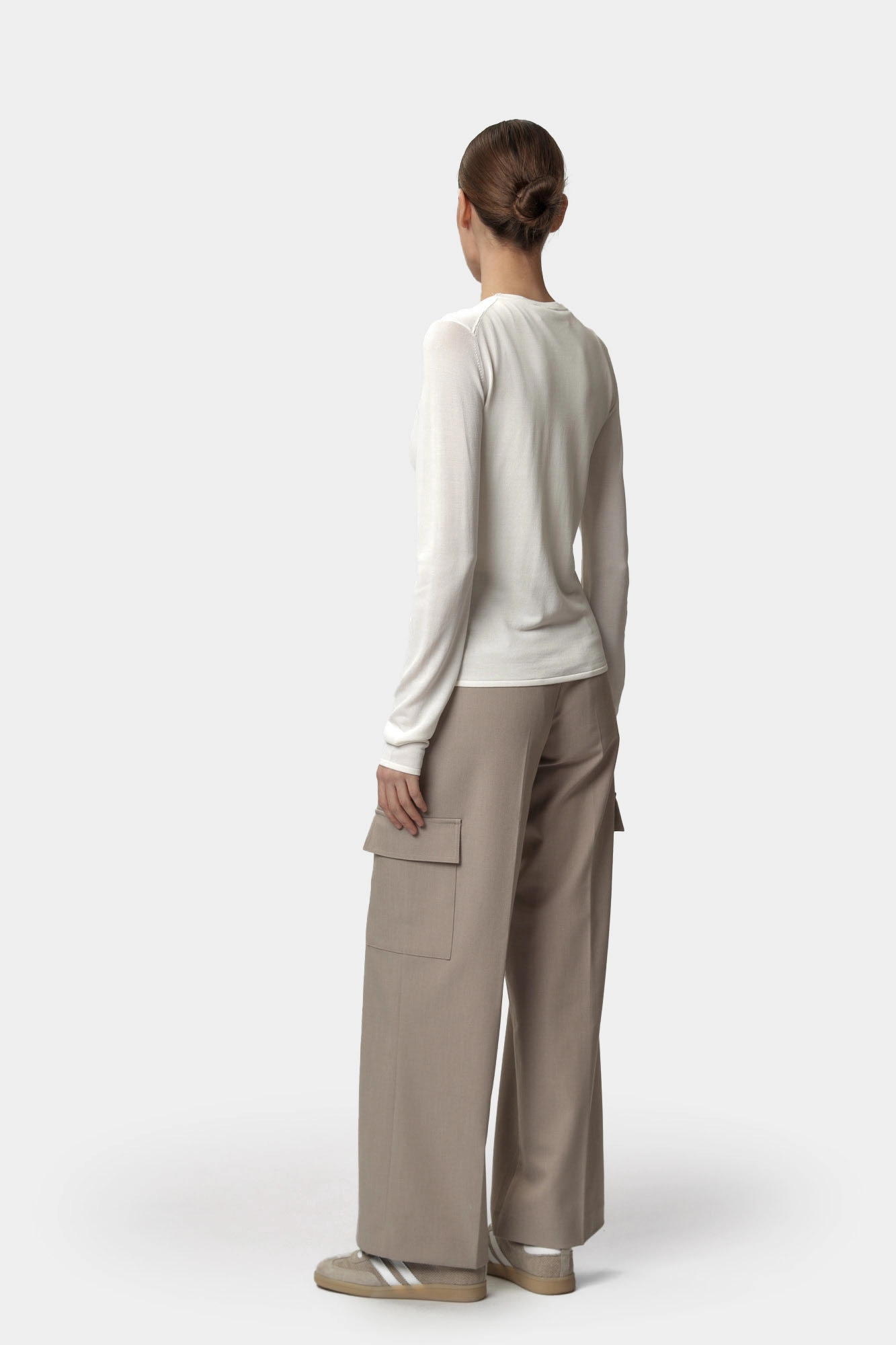 J20J224807 лонгслив calvin klein jeans 