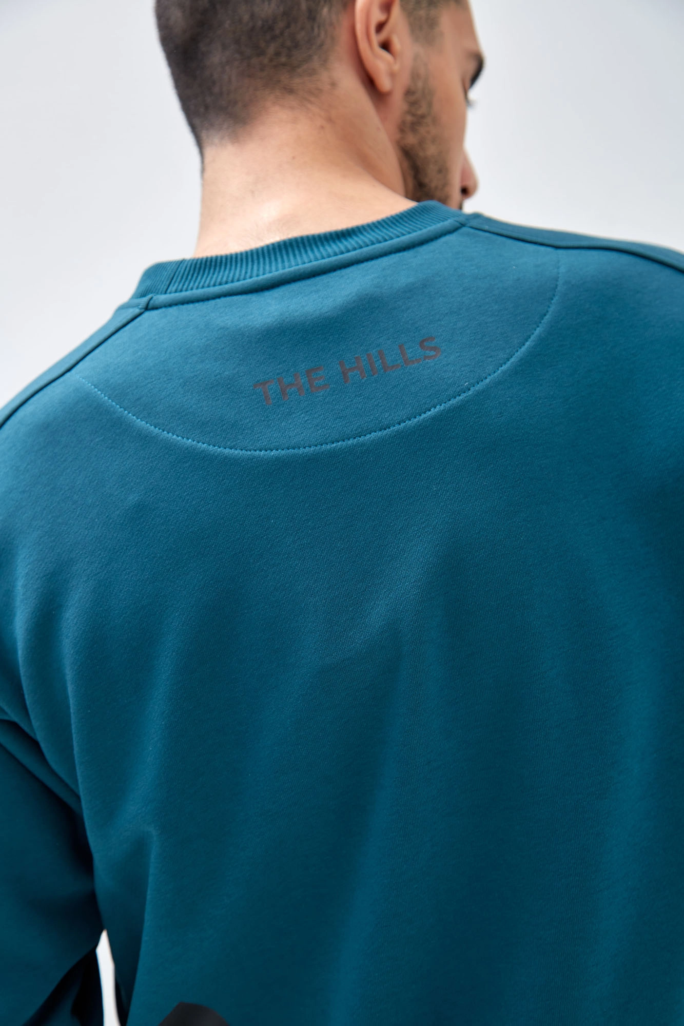 M-241-P-20-0060 Свитшот The Hills Зеленый