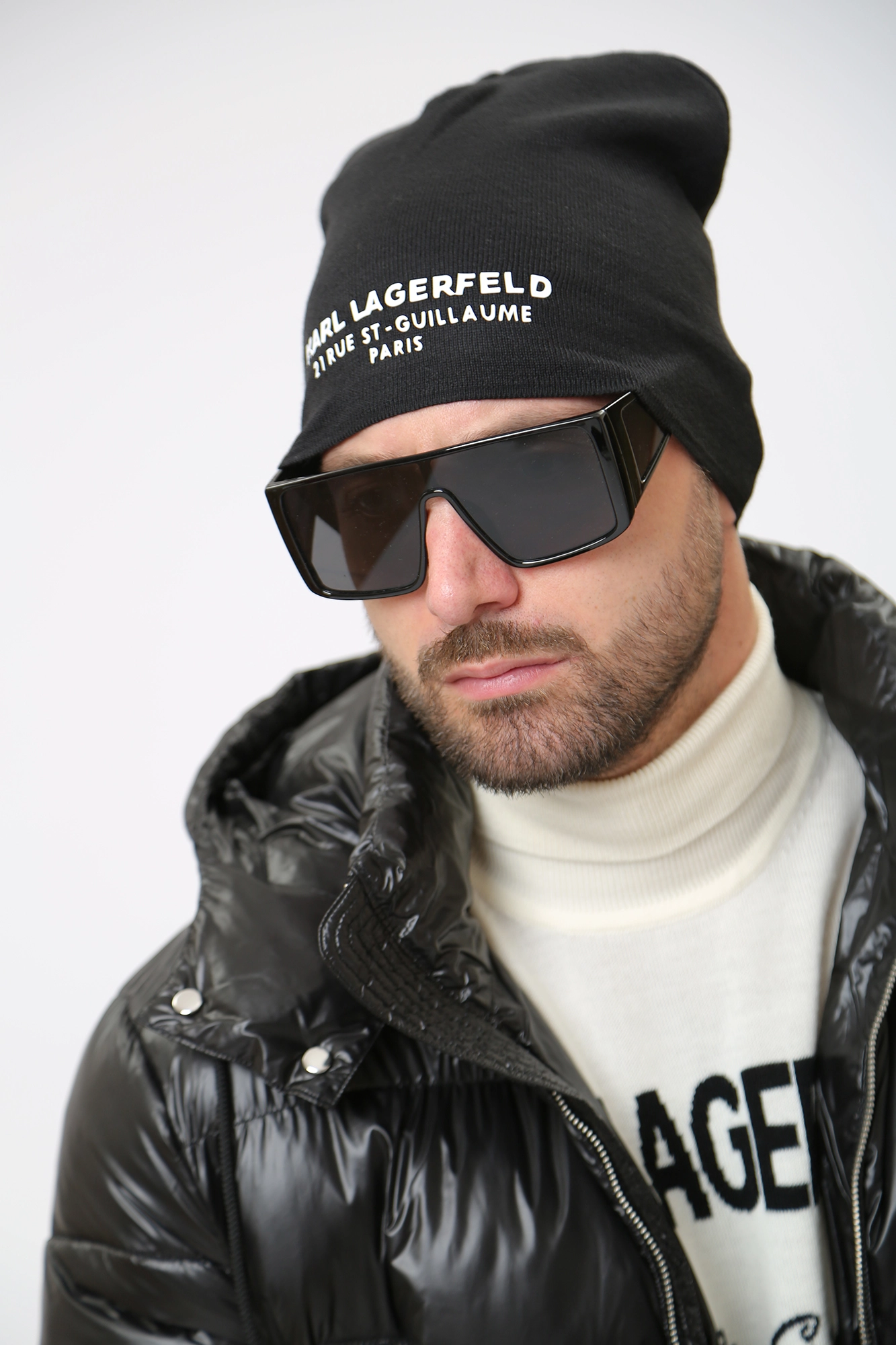 534326_805601 Шапка Karl Lagerfeld Черный