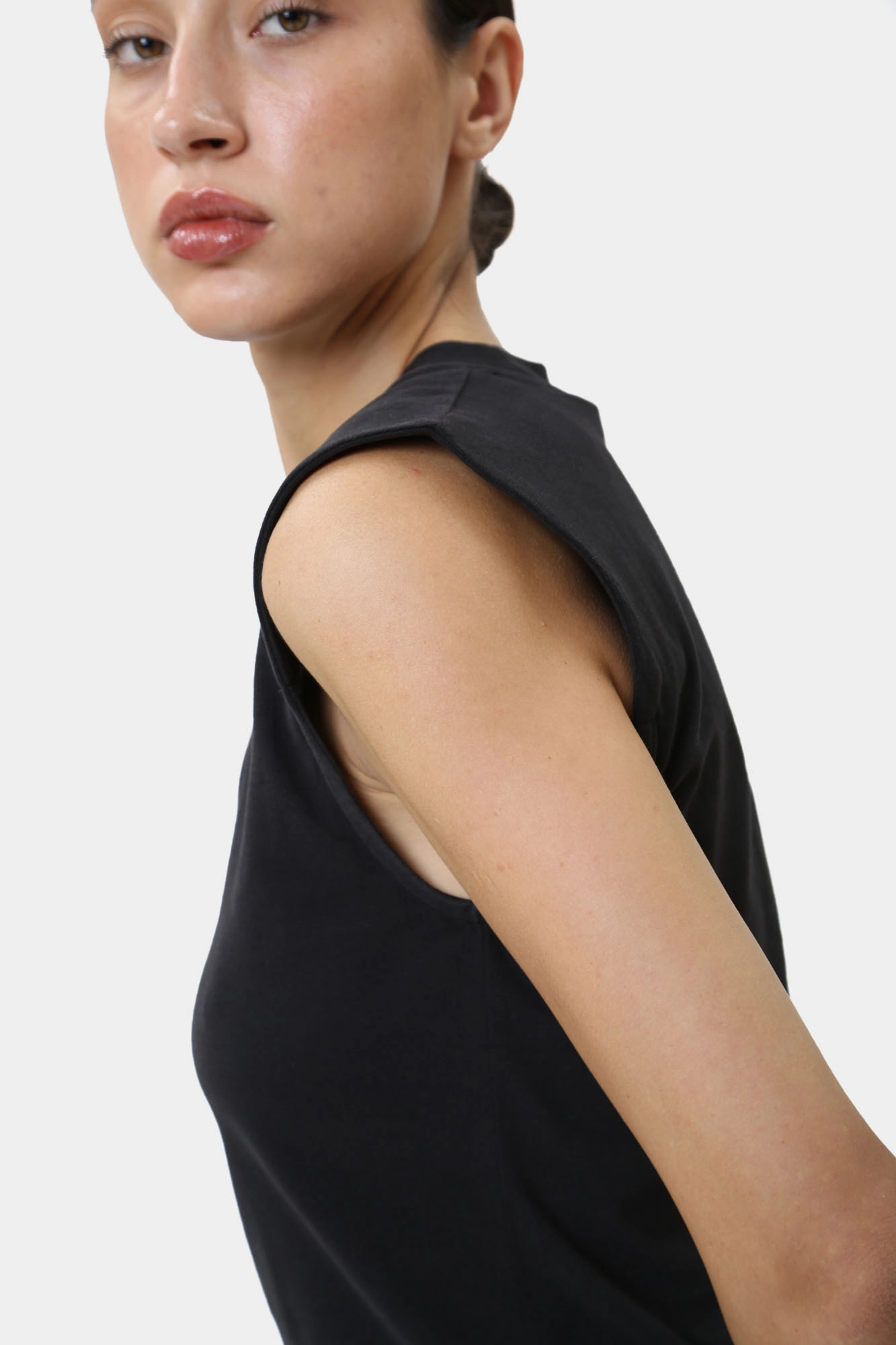 J20J223560 футболка calvin klein jeans 