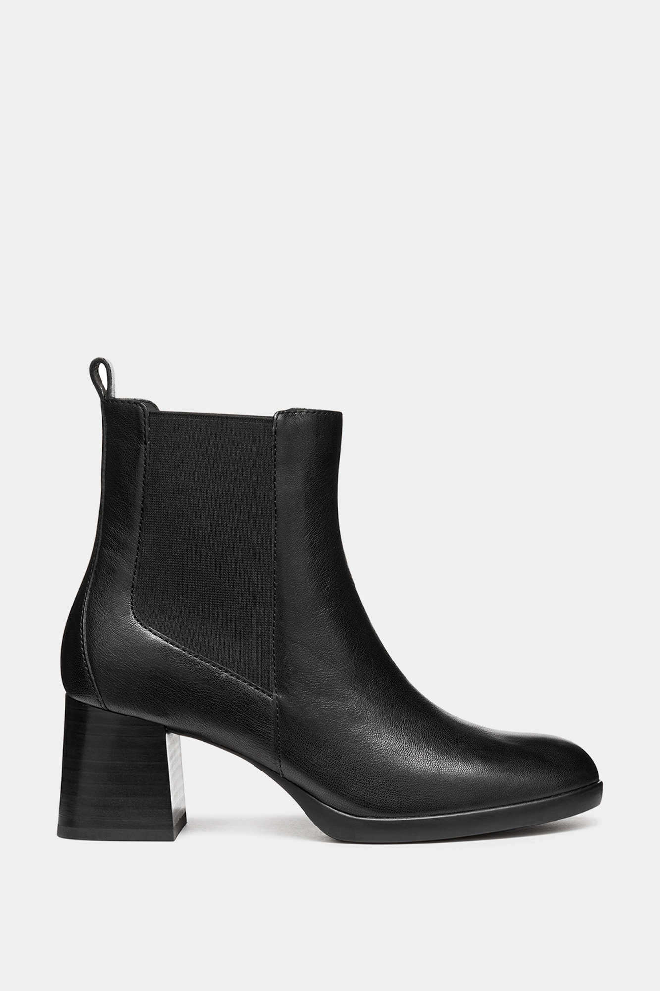 D56XBC00081C Челси Geox Черный