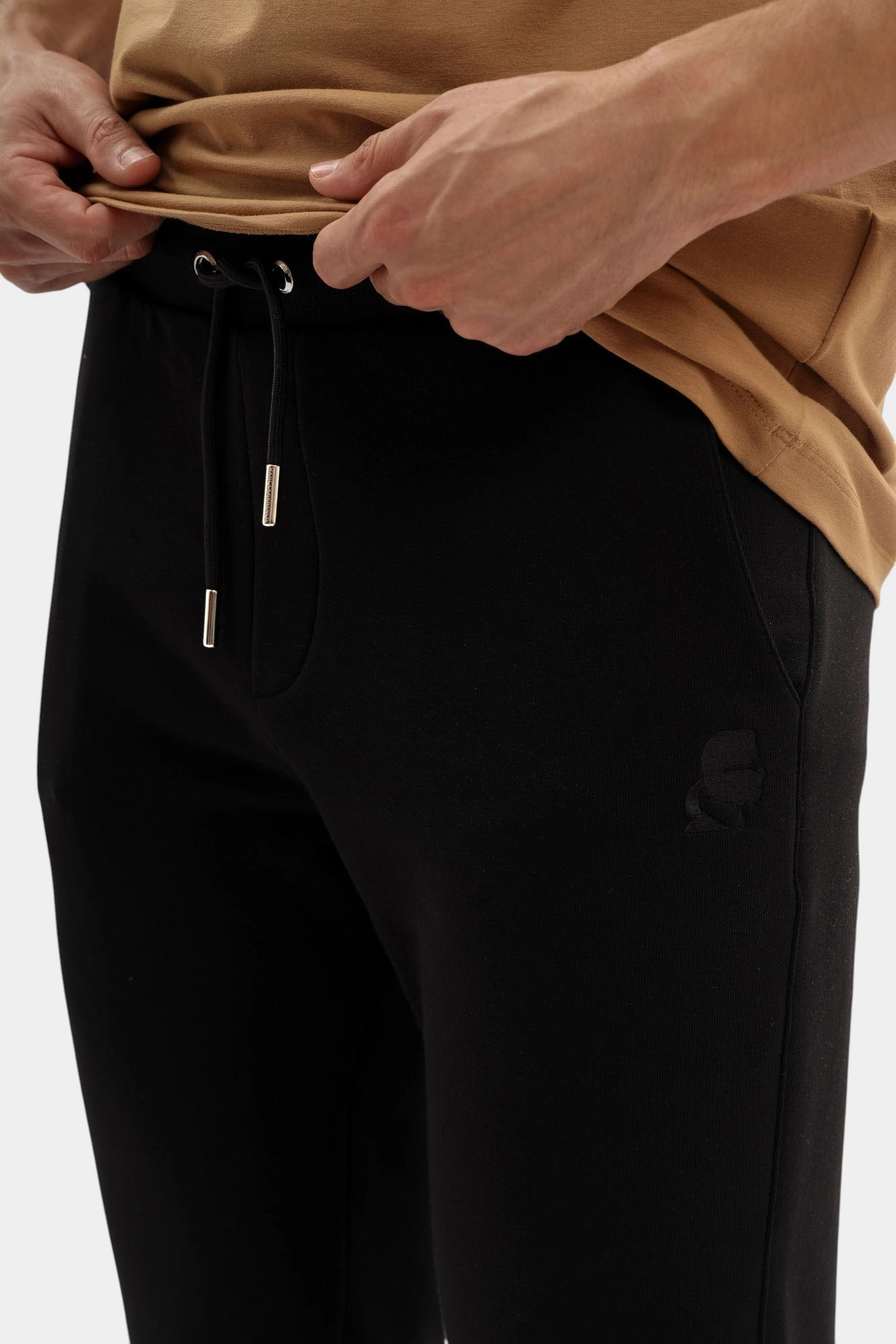 500900_705752 Брюки спортивные Karl Lagerfeld Черный