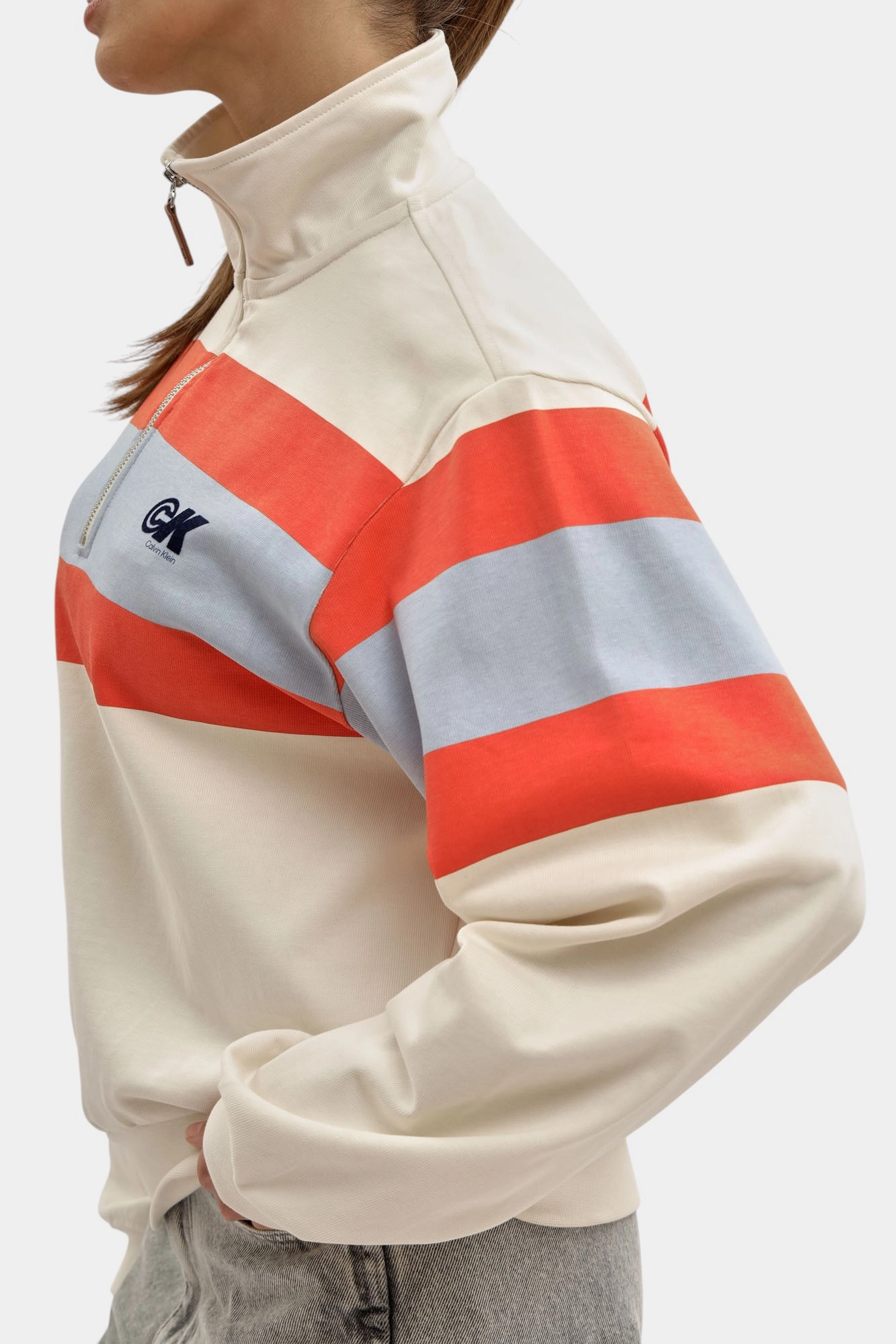 LV047C229G свитшот calvin klein jeans