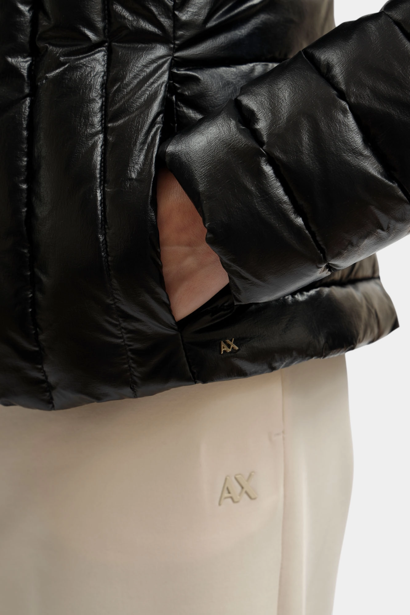 XW001808_AF18998 куртка утепленная armani exchange 