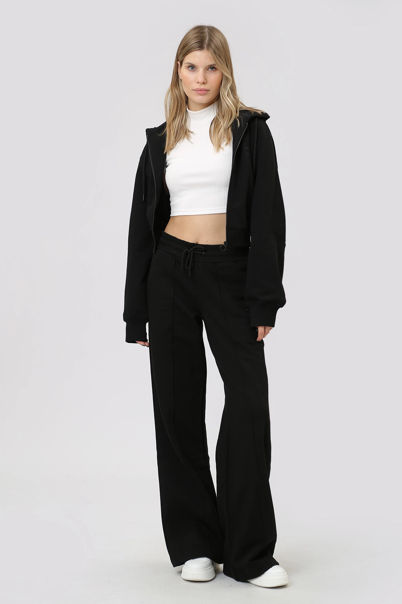 56P00437-1T006520 брюки спортивные trussardi 
