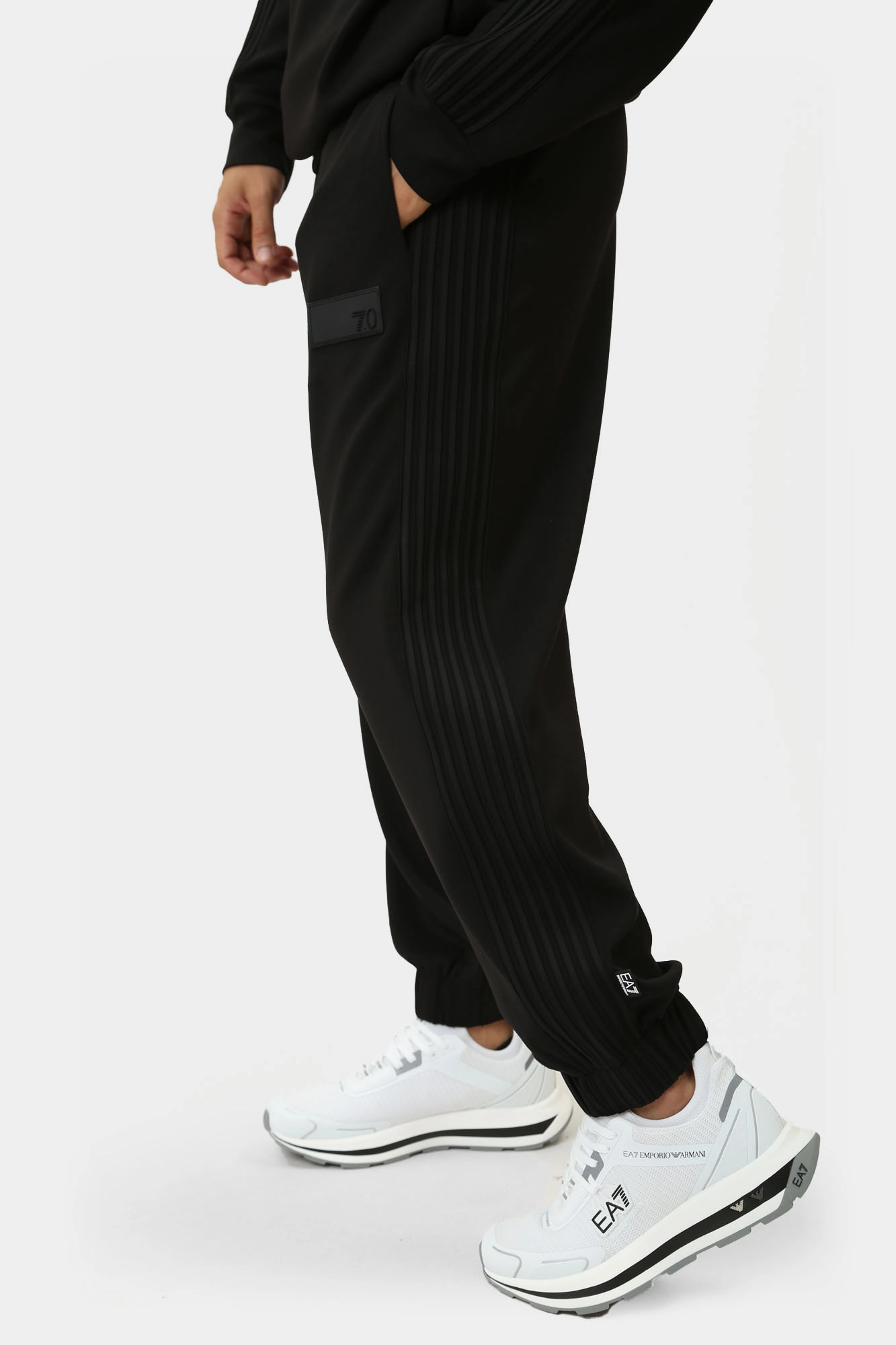 6DUP02_PJZKZ_1200 Брюки спортивные EA7 Черный