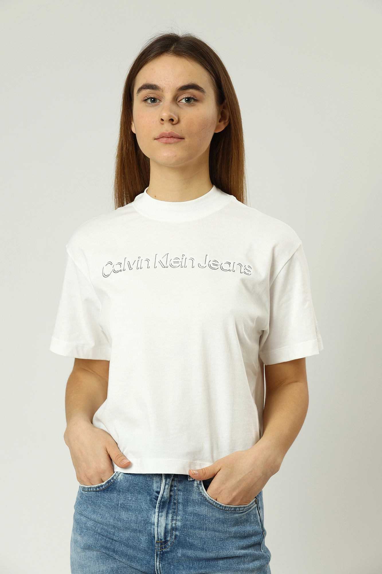 J20J217712 футболка кроп-топ calvin klein jeans calvin klein jeans 