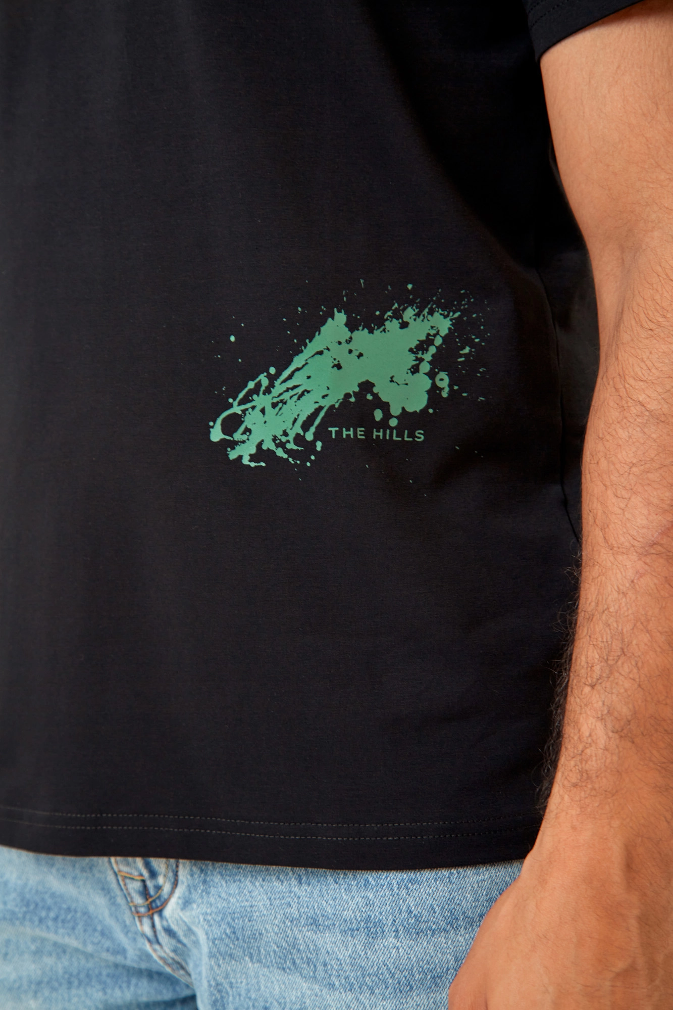 267 Футболка The Hills Черный