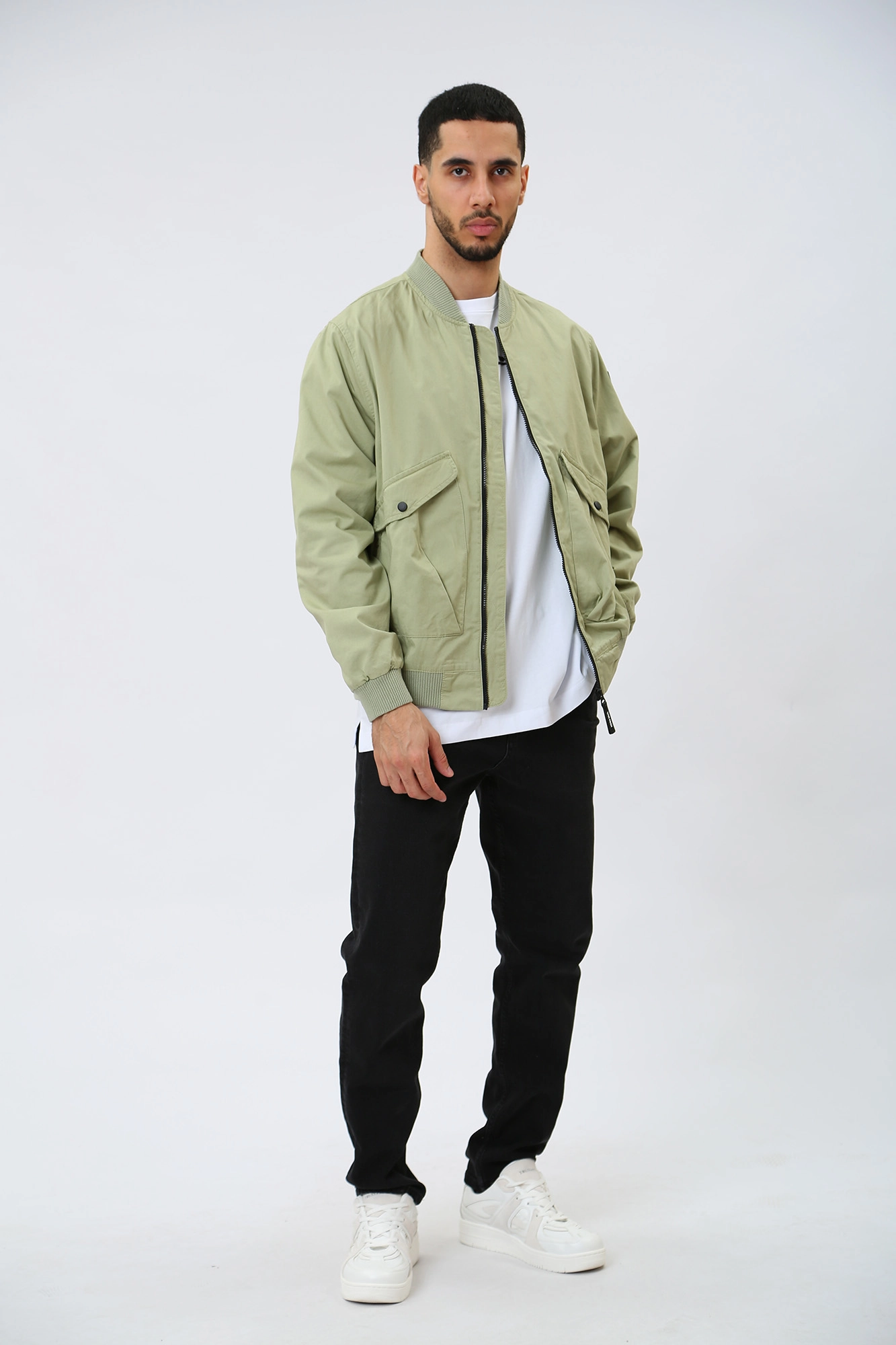 VM-231-46-006 Бомбер Van Mich Зеленый