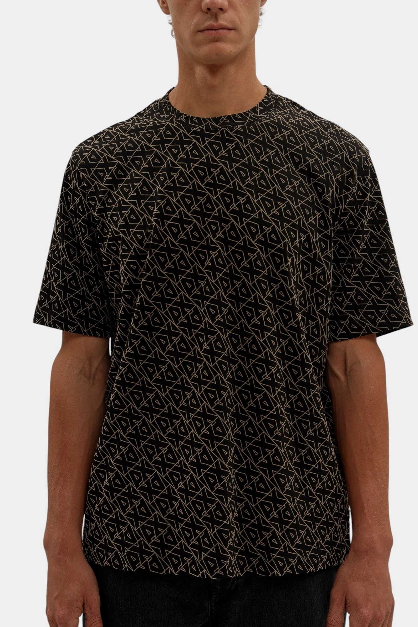 XM001897_AF10356 Футболка Armani Exchange Черный