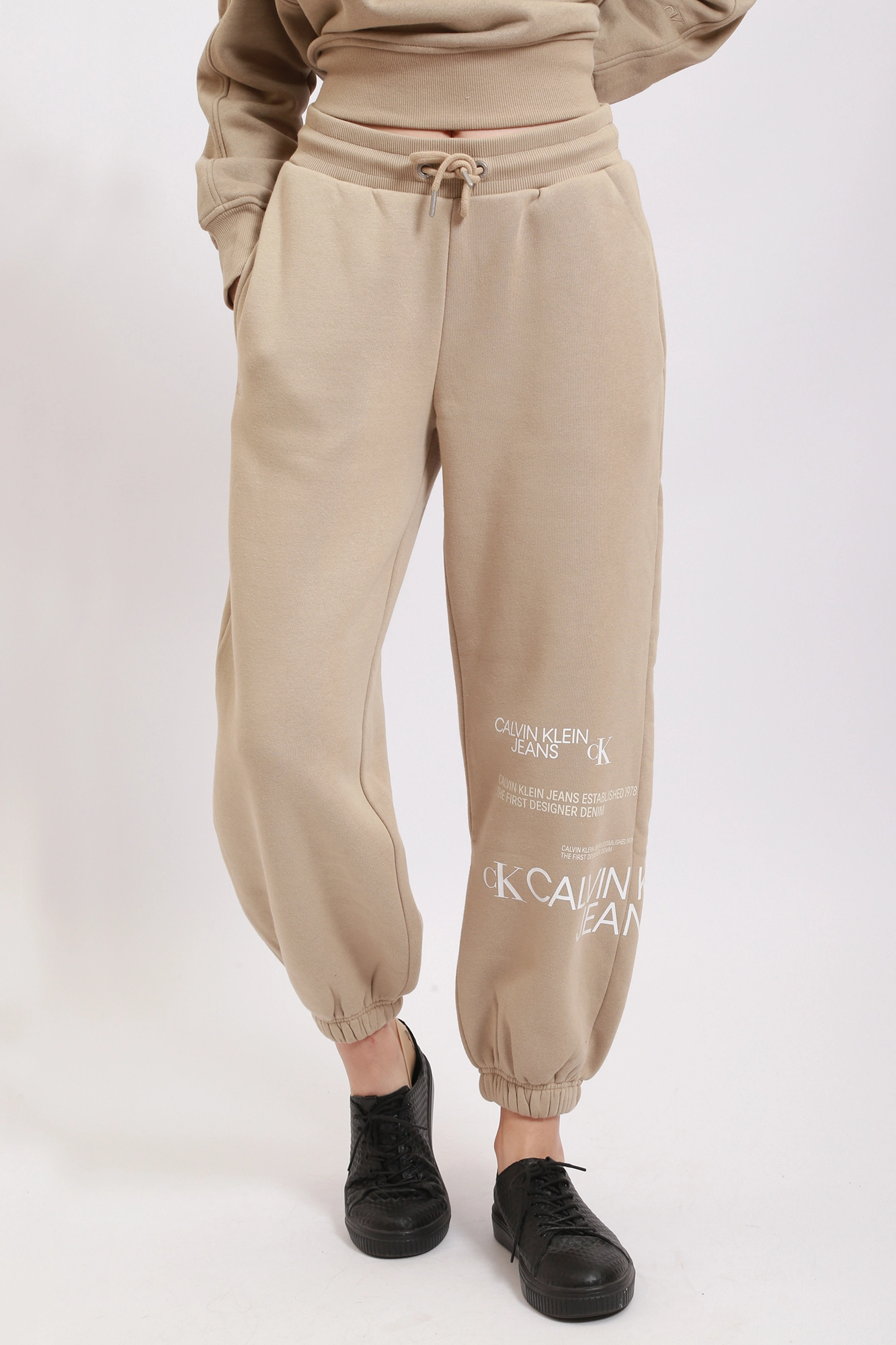 Calvin Klein Jeans J20J216588 PBF Med Online.ru